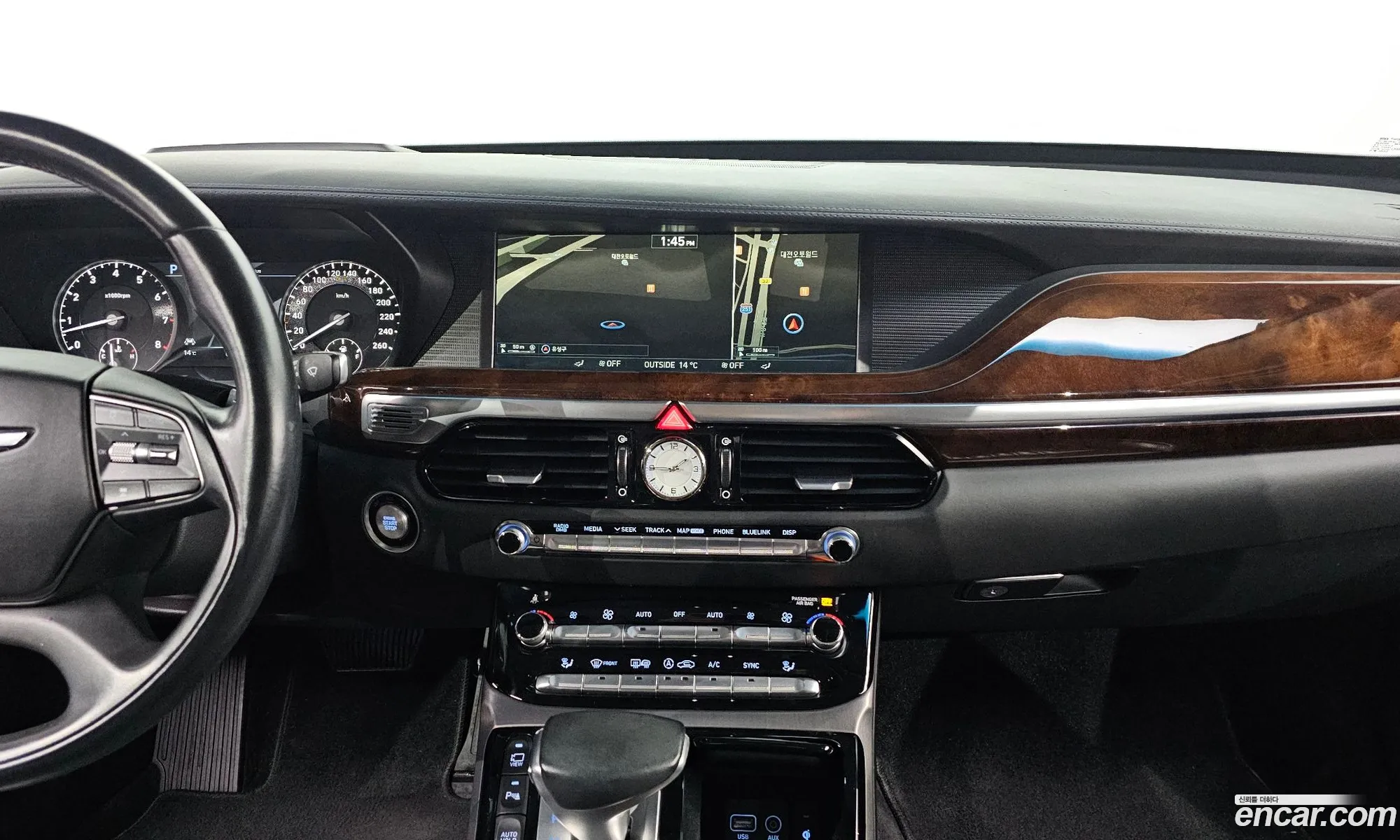 Genesis EQ900 2016 — 4