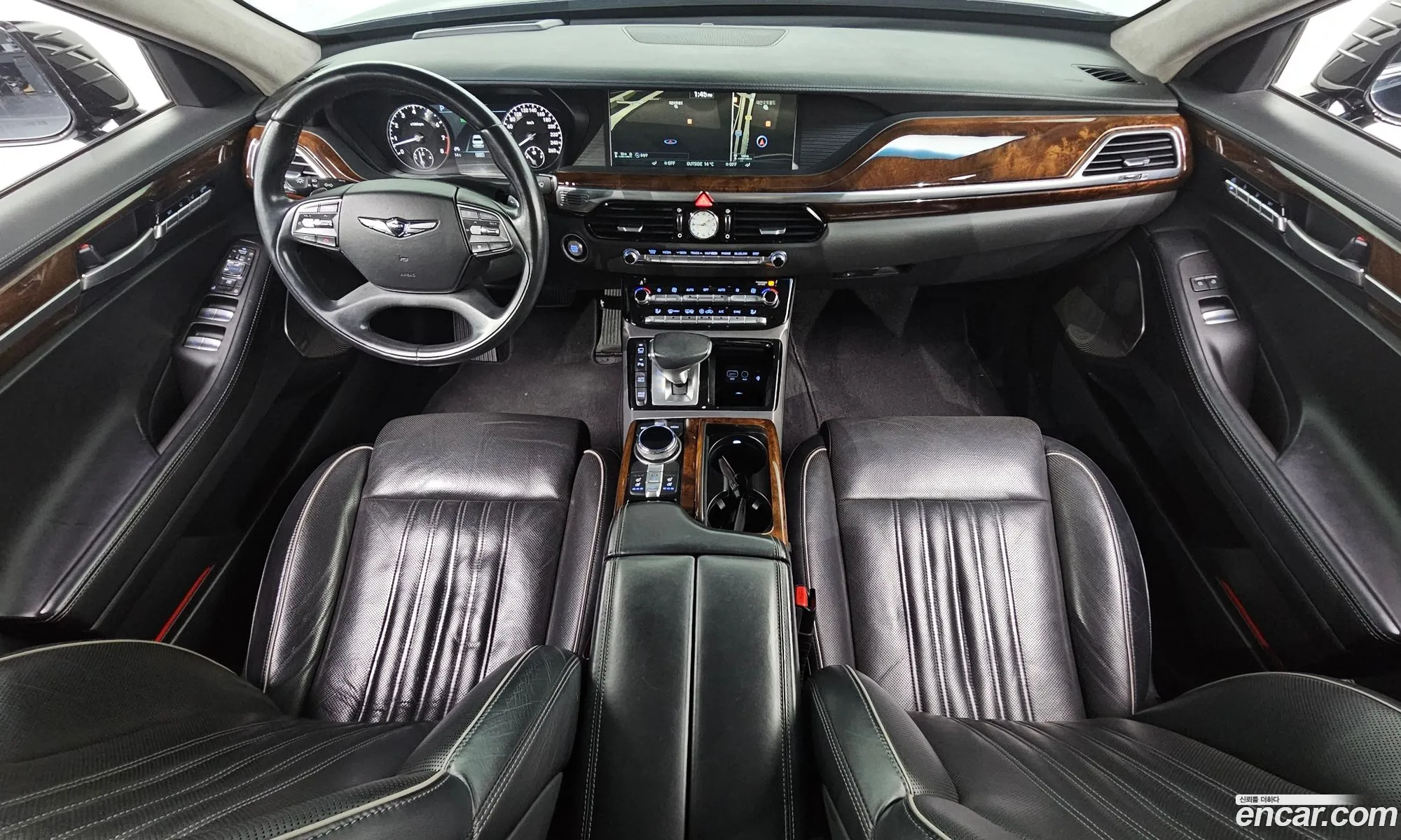 Genesis EQ900 2016 — 8