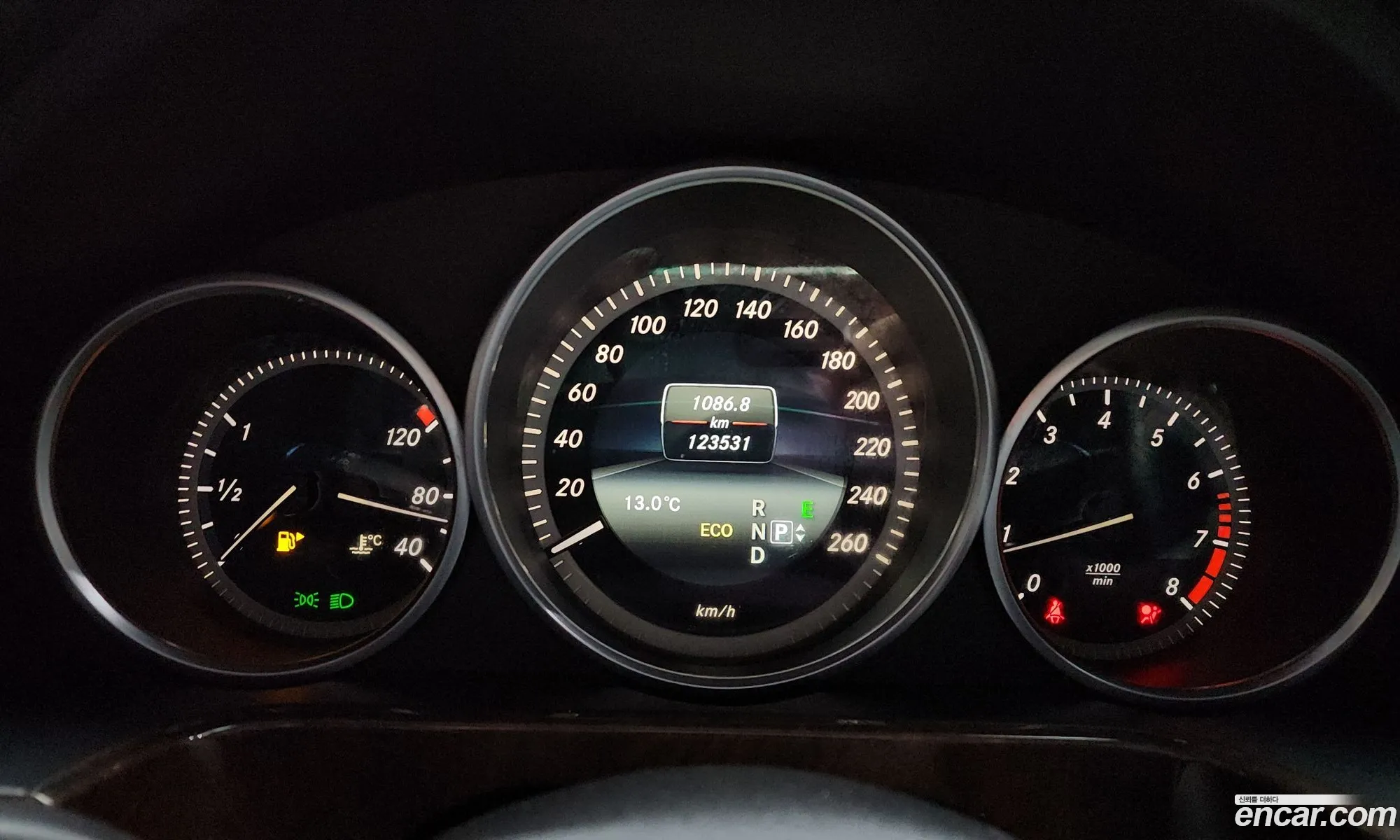 Mercedes-Benz E-Class W212 2014 WDDHF3EBXEA895887 — 20