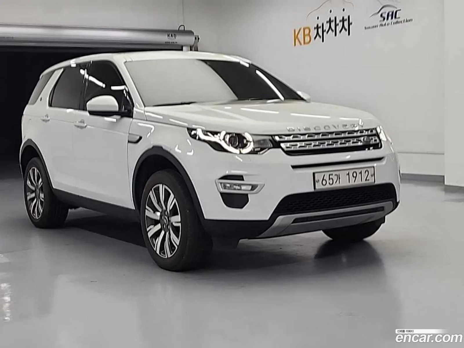 Land Rover Discovery Sport 2019 — 17