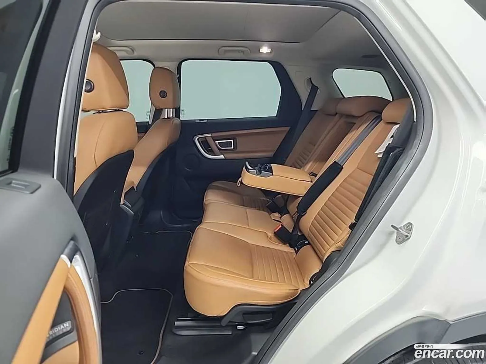 Land Rover Discovery Sport 2019 — 9