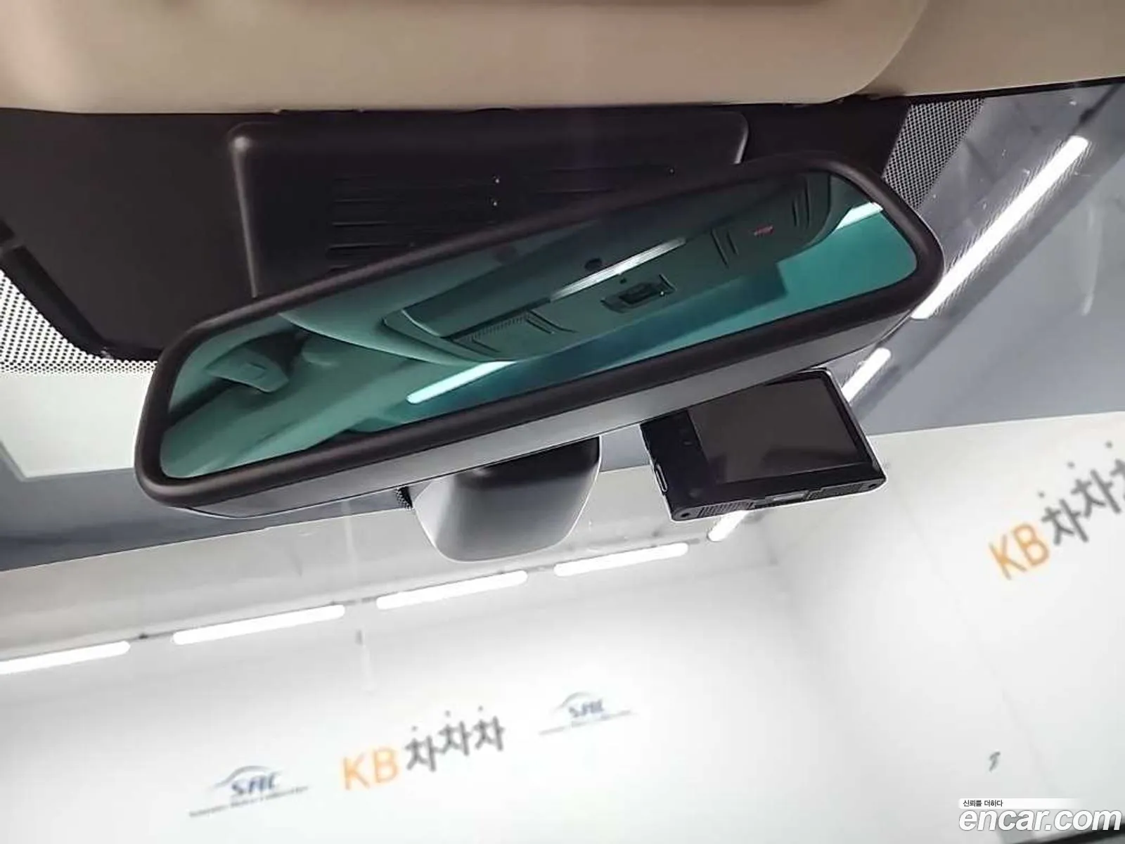 Land Rover Discovery Sport 2019 — 12