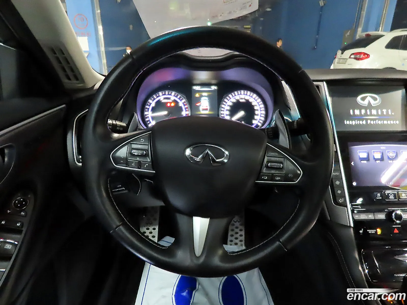 Infiniti Q50 2015 — 16