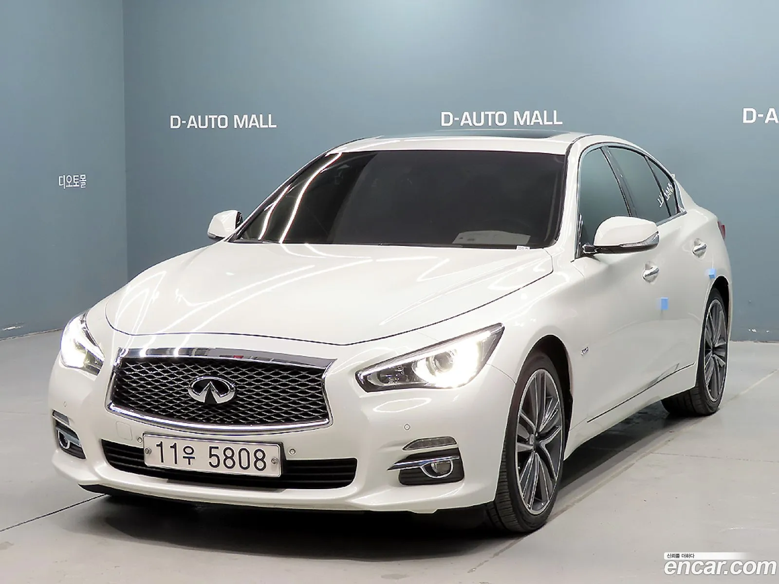 Infiniti Q50 2015 — 18
