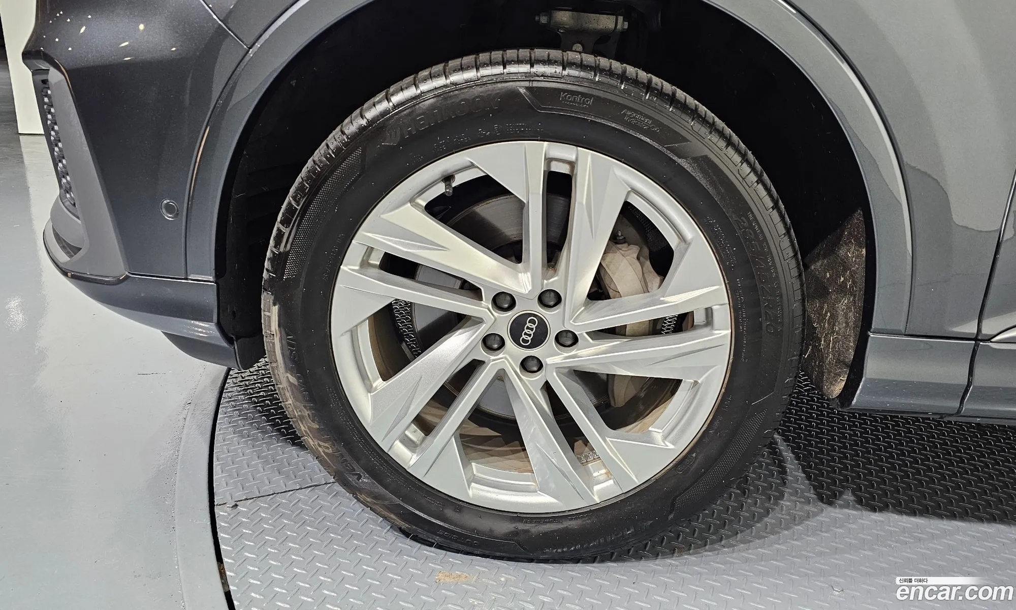 Audi Q7 2021 WAUZZZ4M8MD034777 — 2