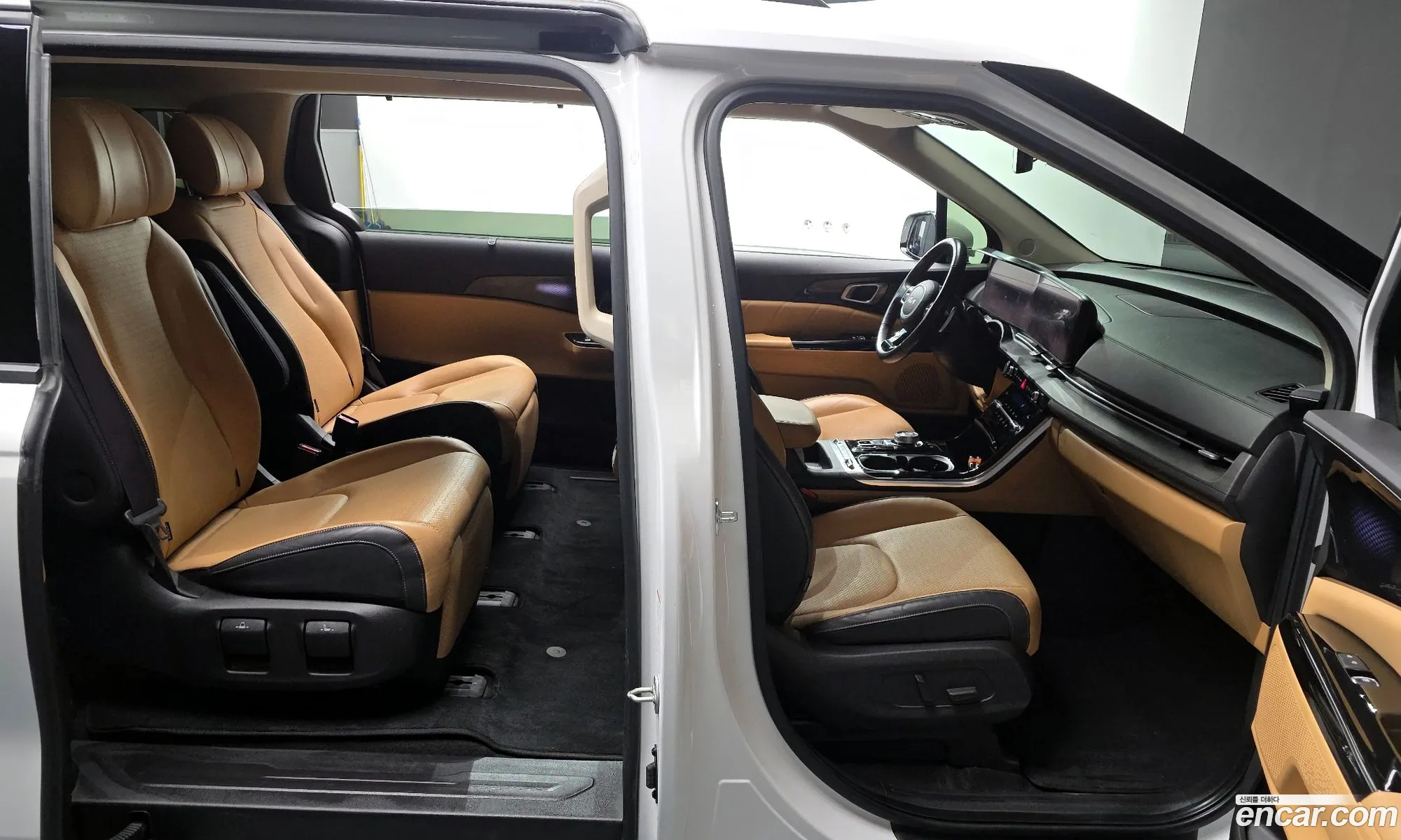 Kia Carnival 2022 — 5