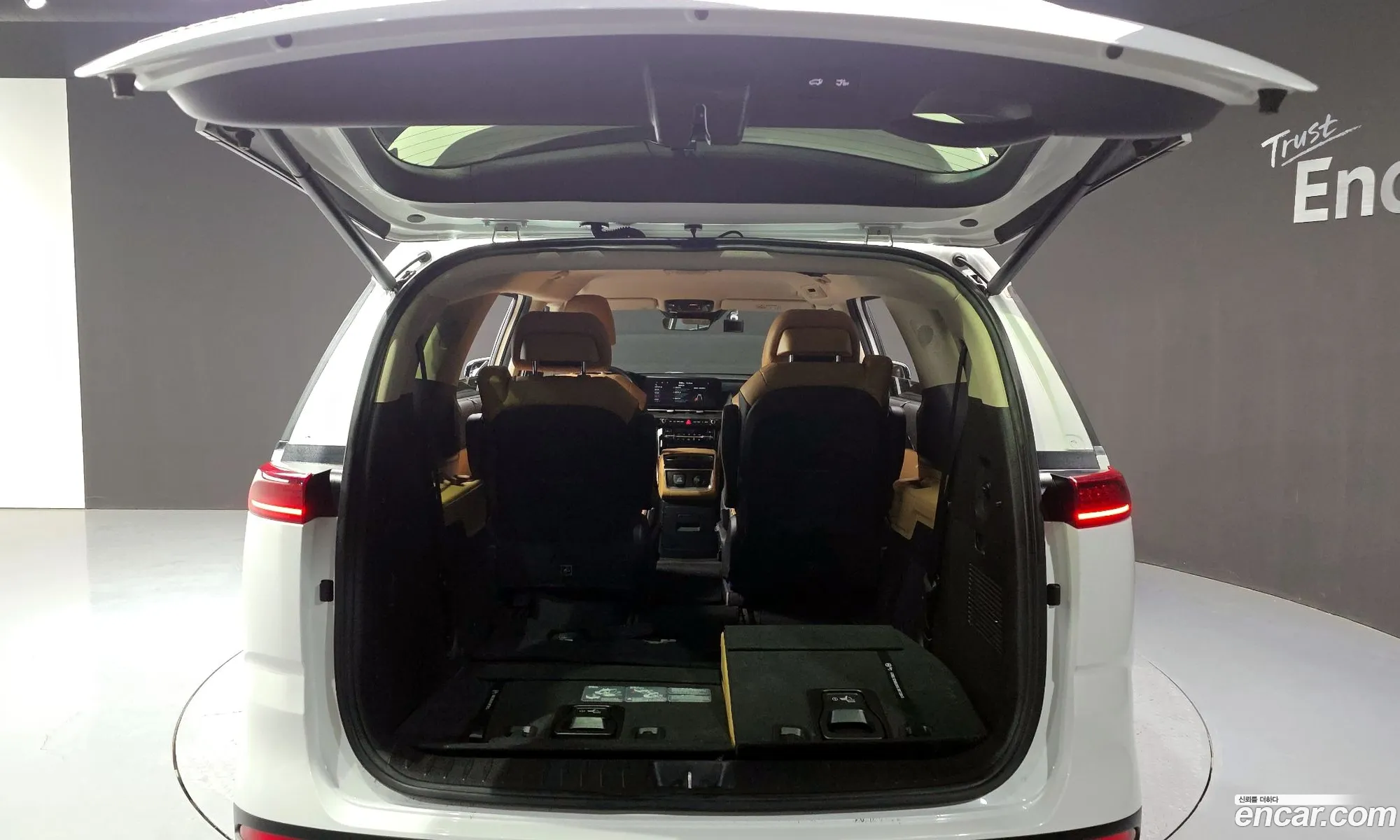 Kia Carnival 2022 — 12