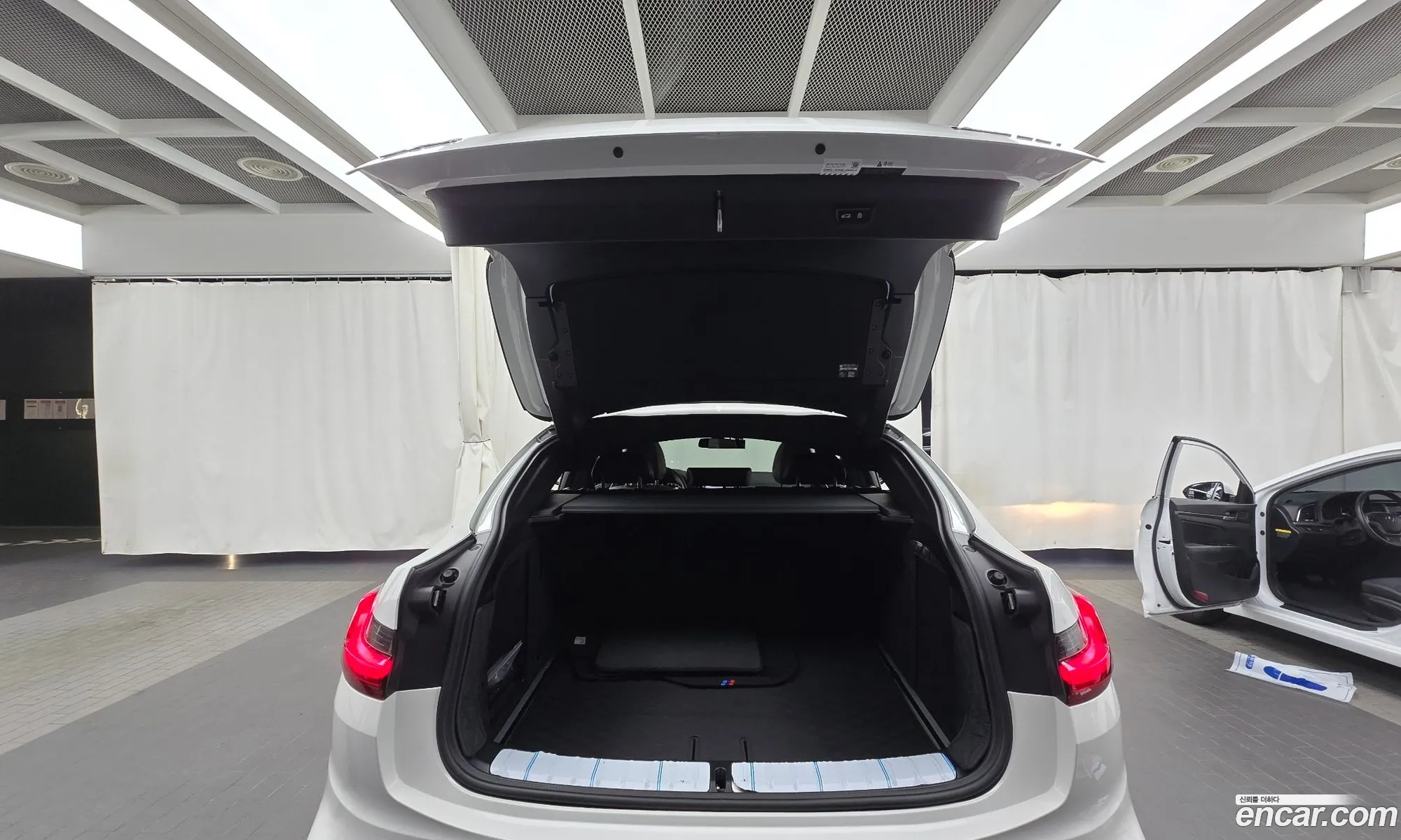 BMW X4 2021 WBA2V9108M9H15154 — 10