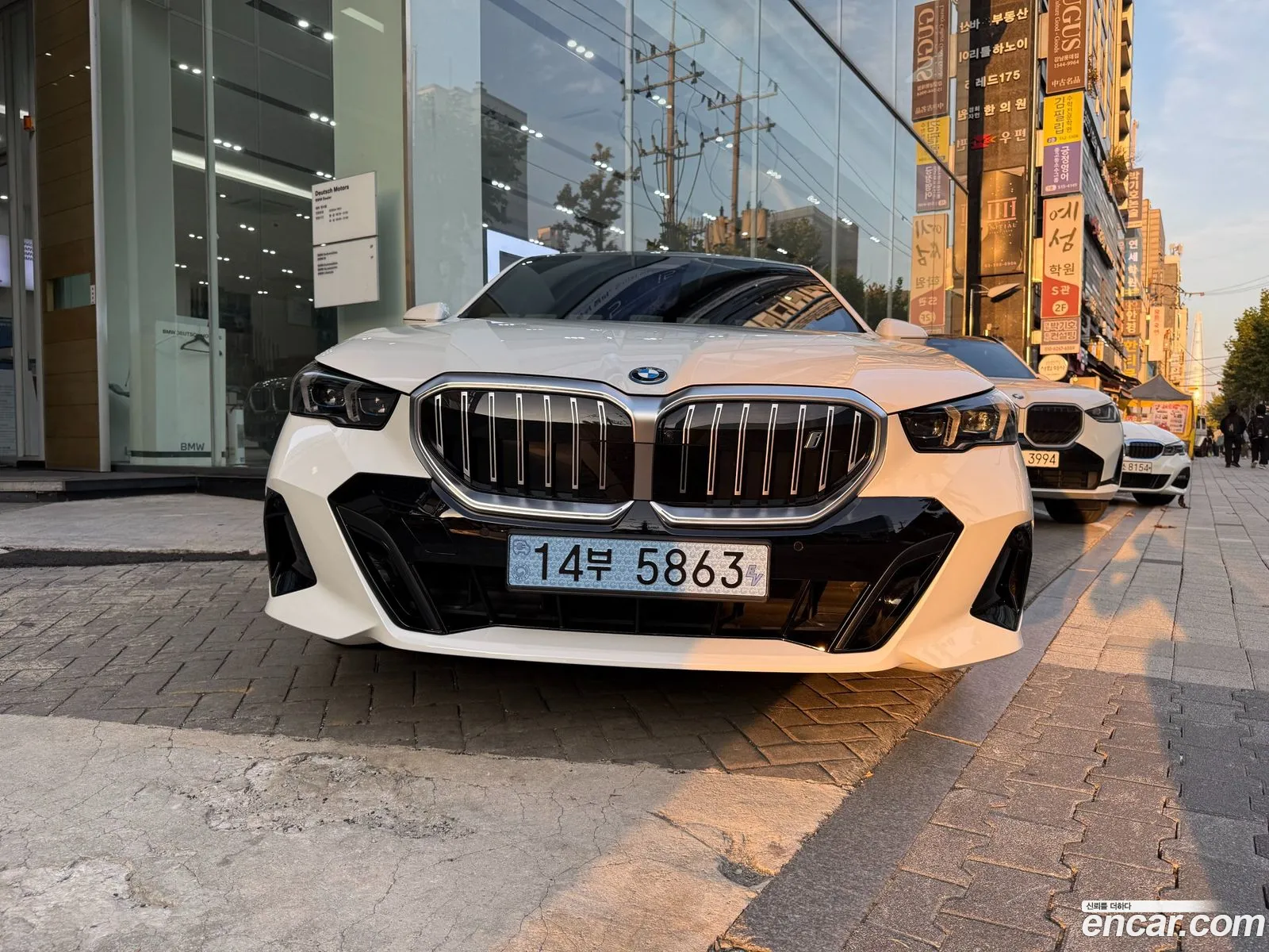 BMW i5 2025 — 16