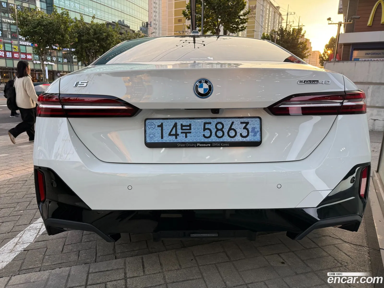 BMW i5 2025 — 5