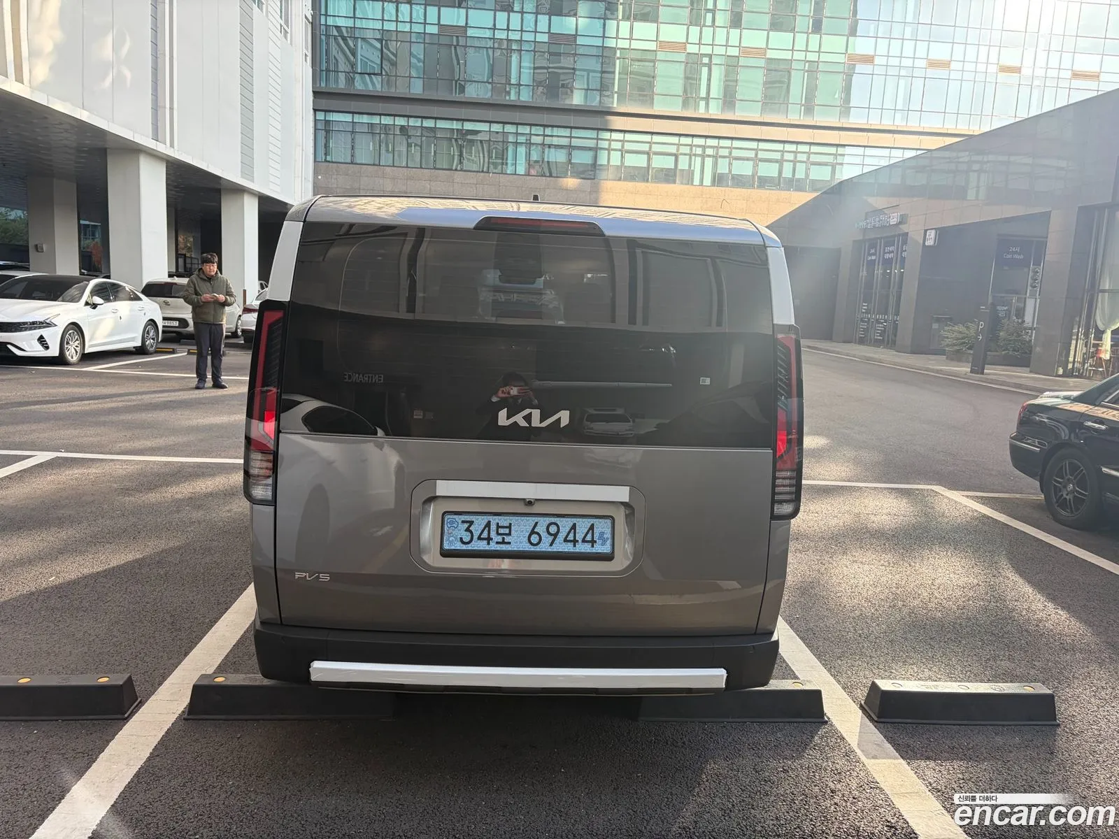 Kia PV5 2025 — 3