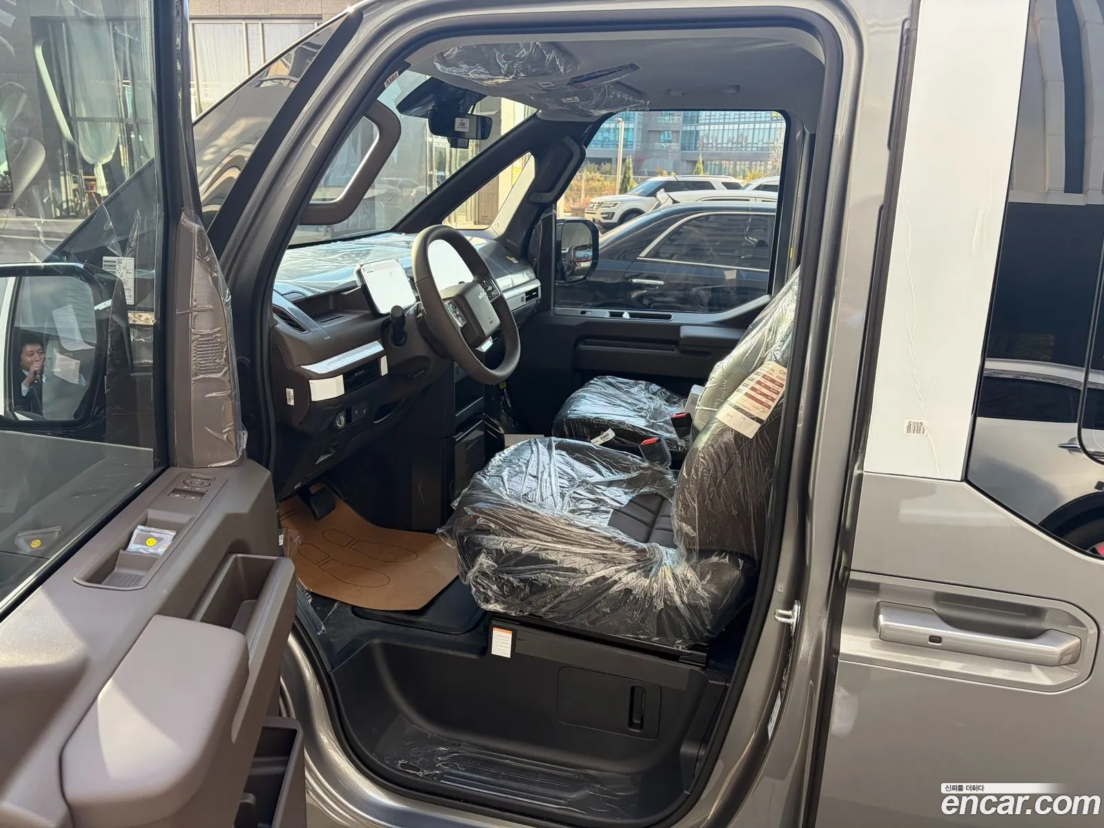 Kia PV5 2025 — 8