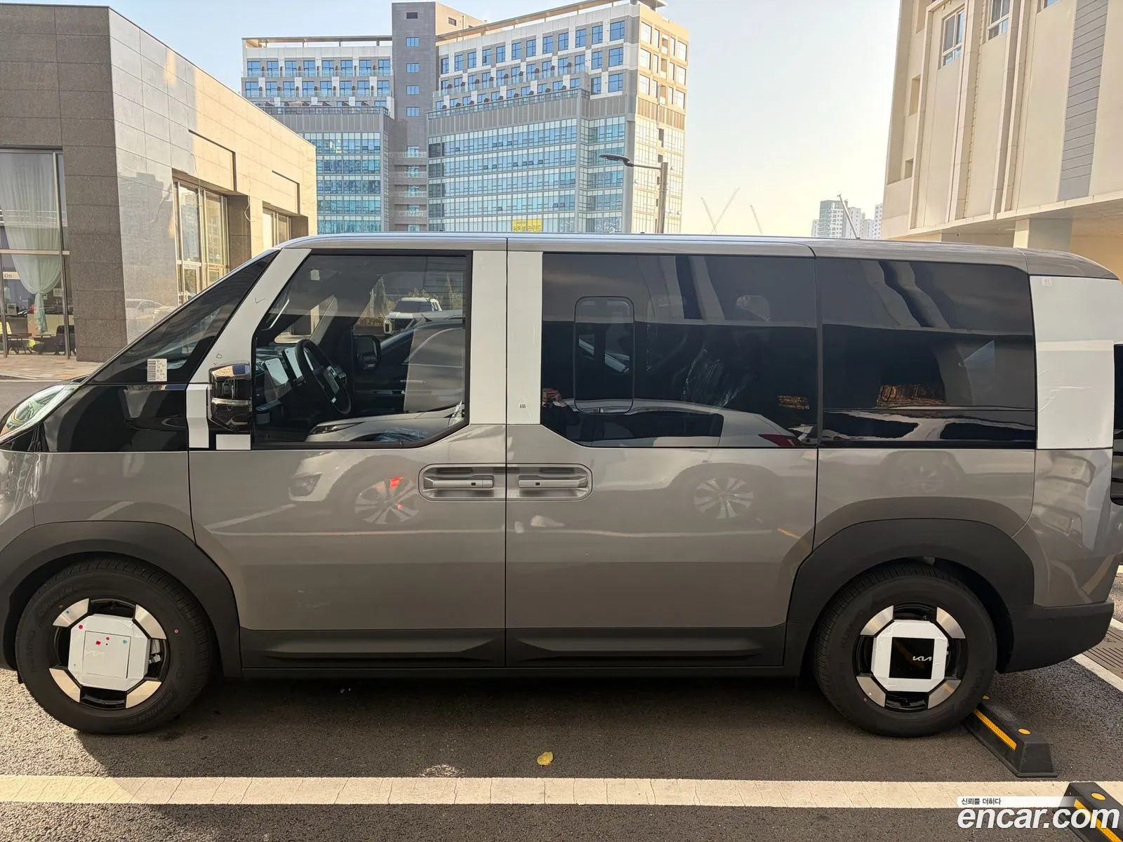 Kia PV5 2025 — 9