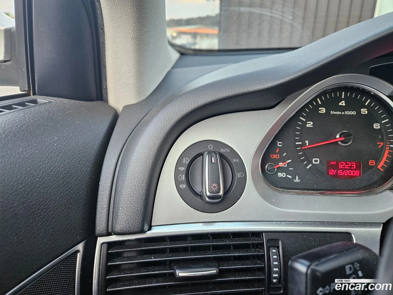 Audi A6 2009 — 13
