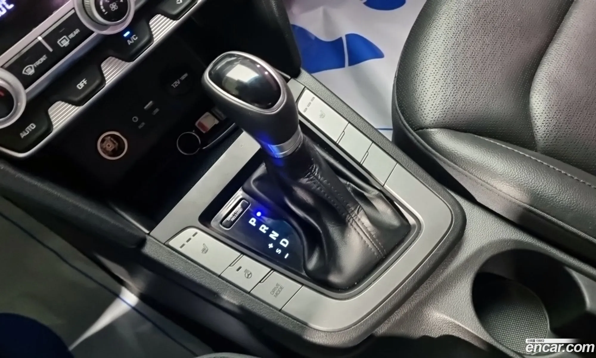 Hyundai Elantra AD 2020 — 10