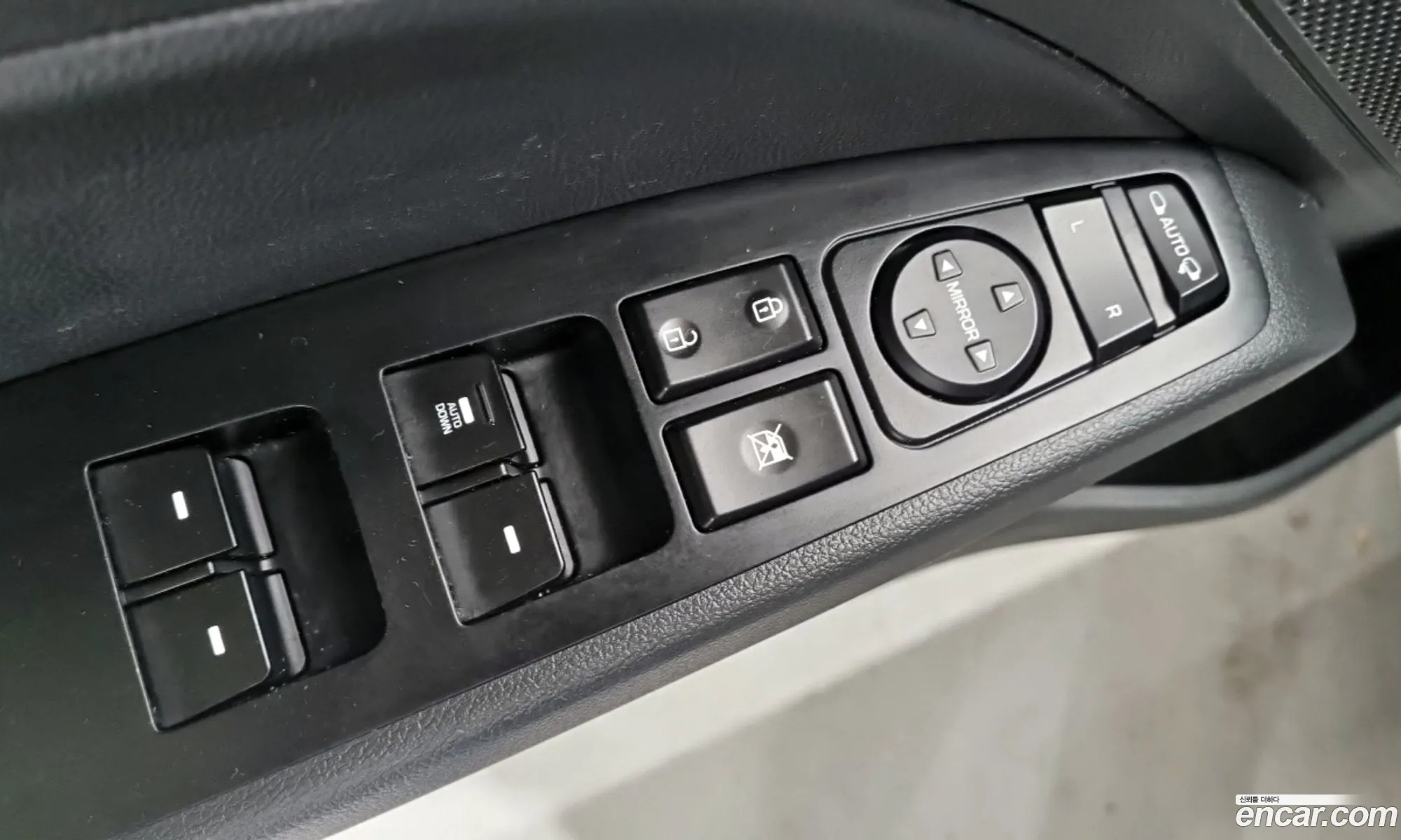 Hyundai Elantra AD 2020 — 14
