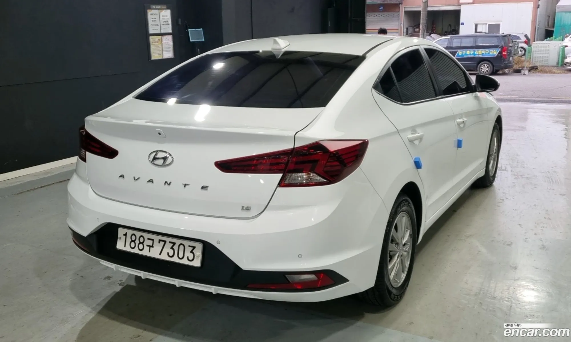 Hyundai Elantra AD 2020 — 16