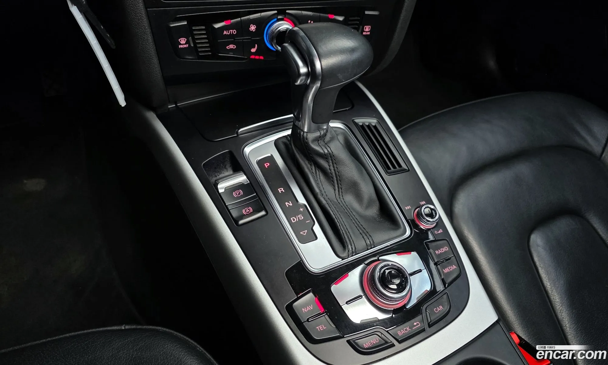 Audi A4 2015 WAUZZZ8K2FN031718 — 10