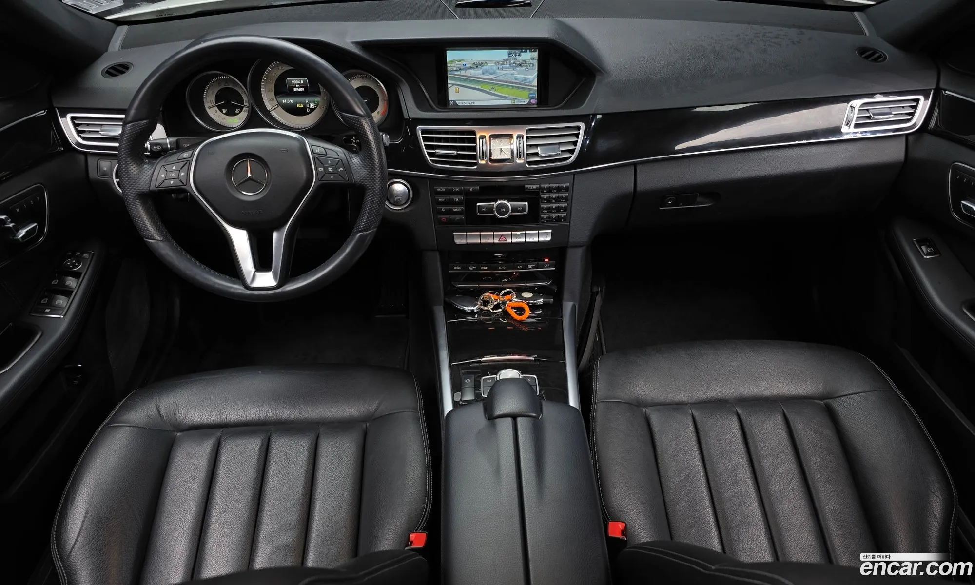 Mercedes-Benz E-Class W212 2013 WDDHF0CB8EA885182 — 19