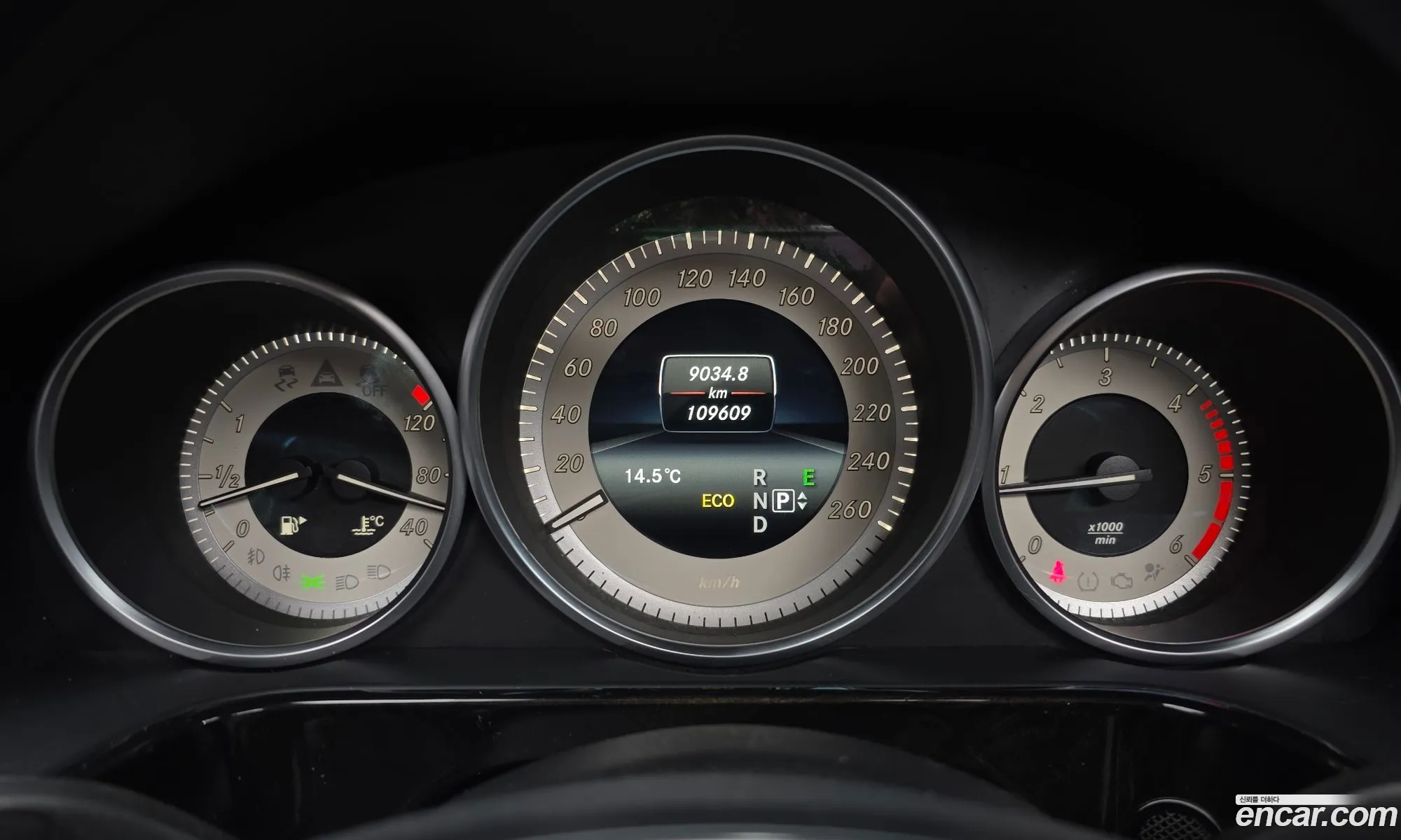Mercedes-Benz E-Class W212 2013 WDDHF0CB8EA885182 — 20