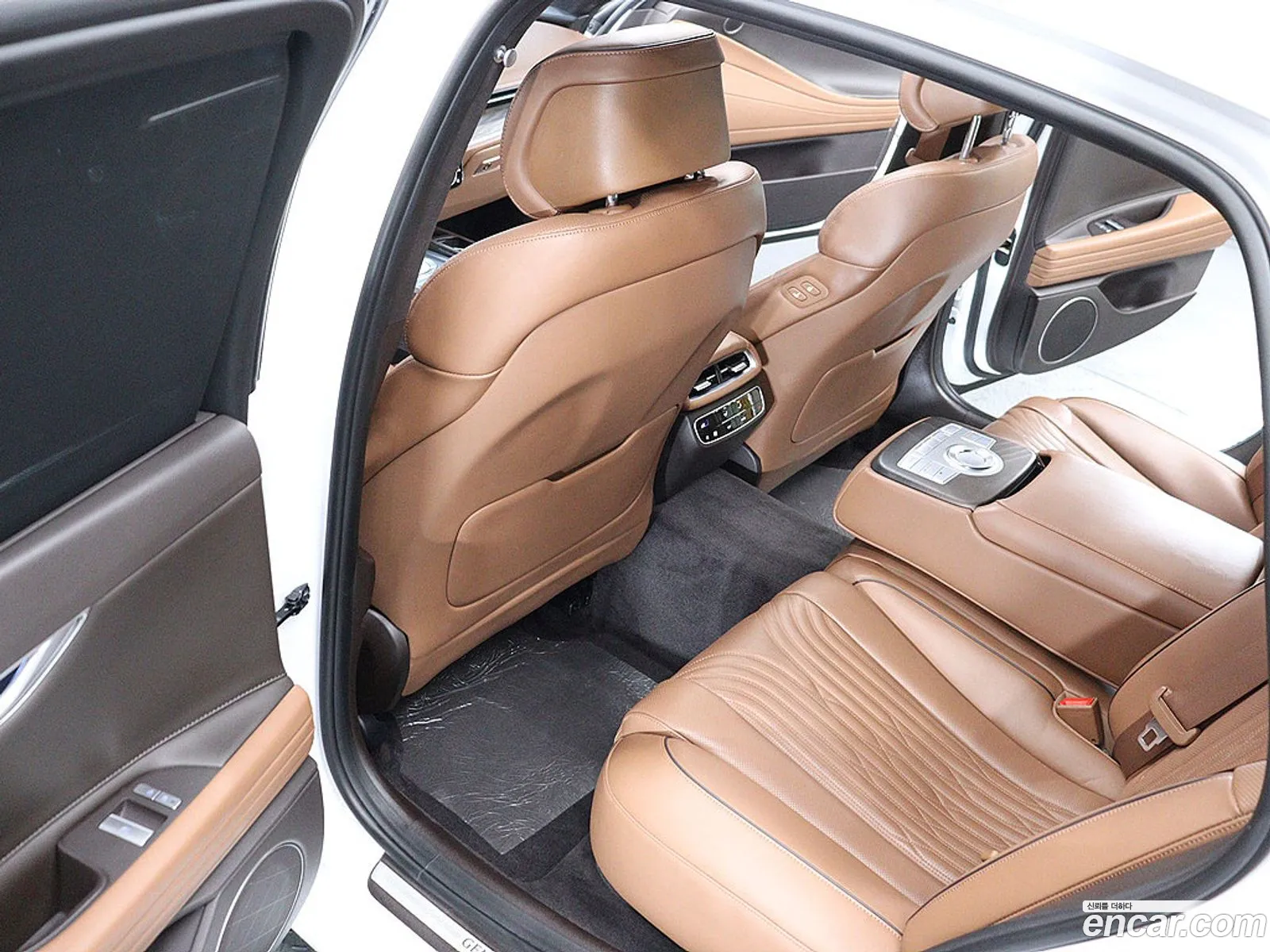 Genesis G80 2021 — 2