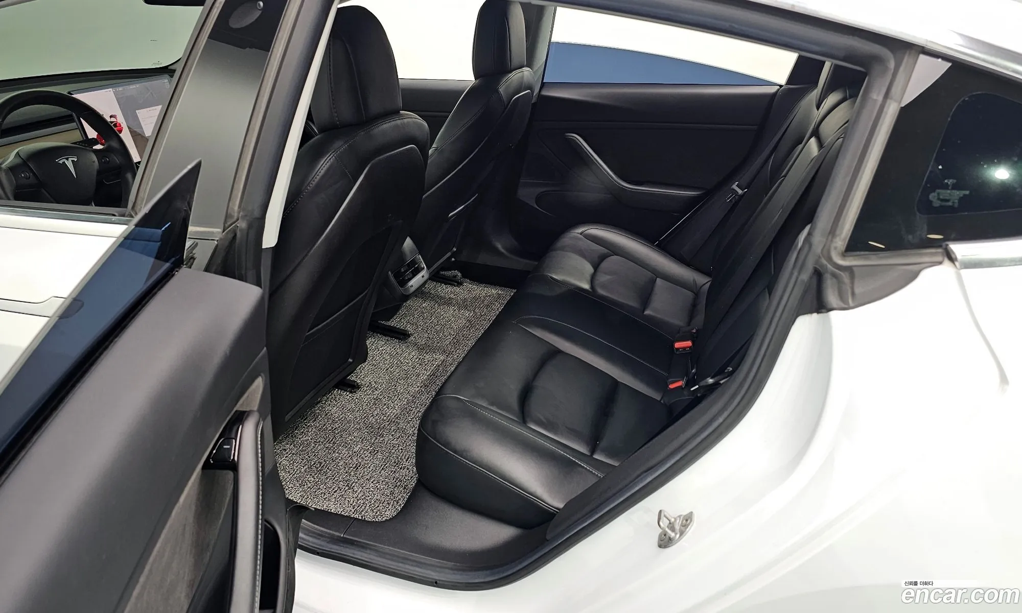 Tesla Model 3 2019 5YJ3E1EBXLF585190 — 14