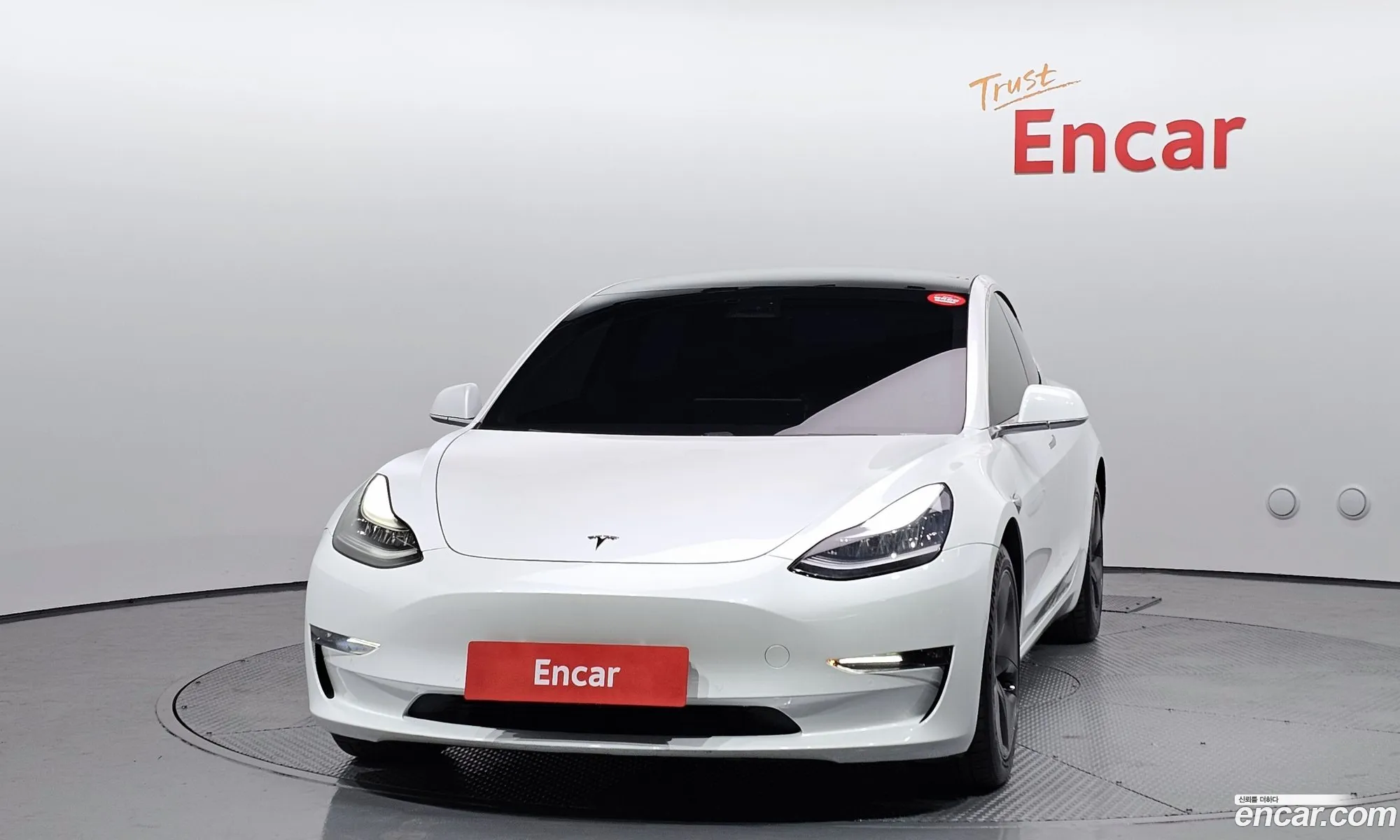 Tesla Model 3 2019 5YJ3E1EBXLF585190 — 3