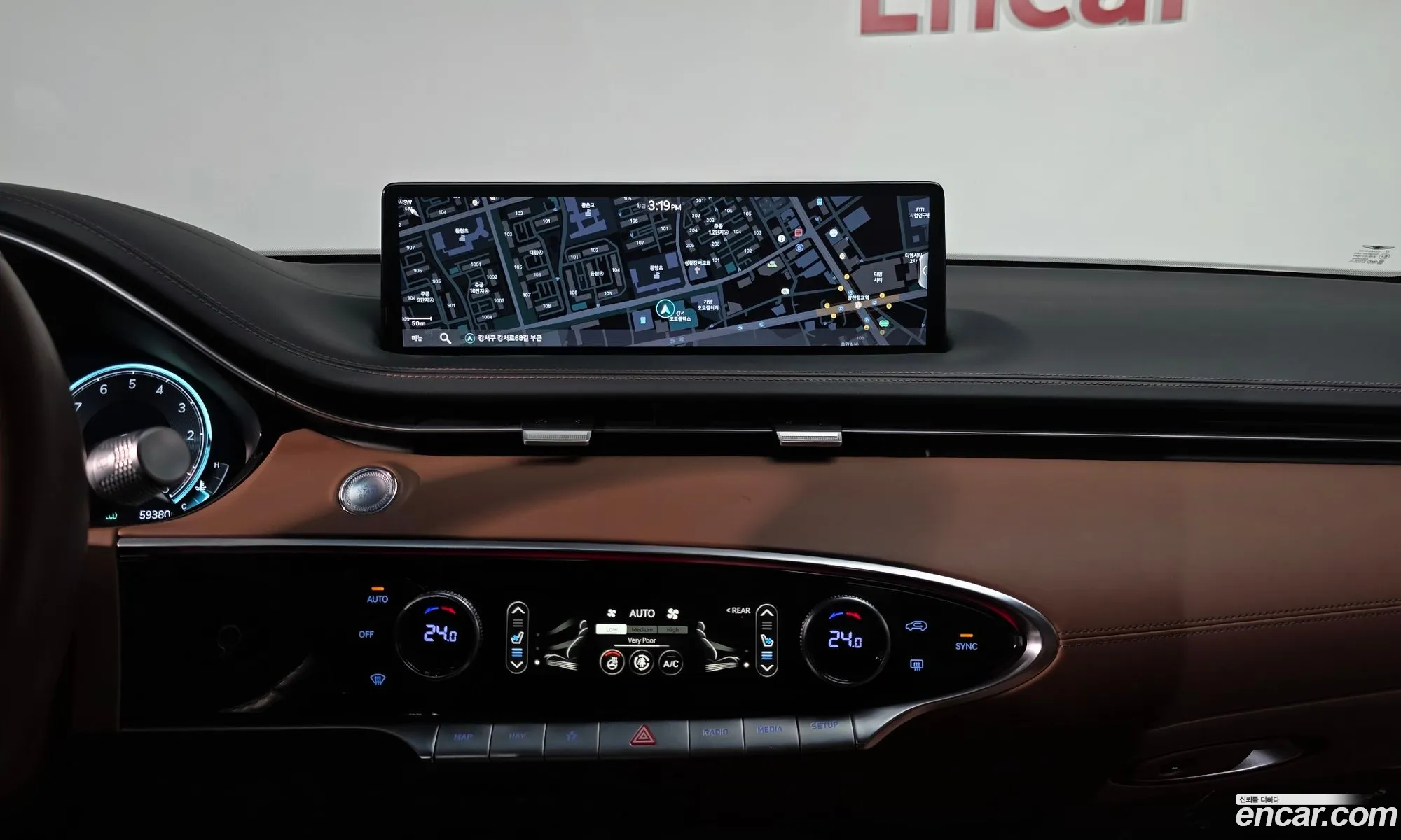 Genesis GV70 2021 — 19