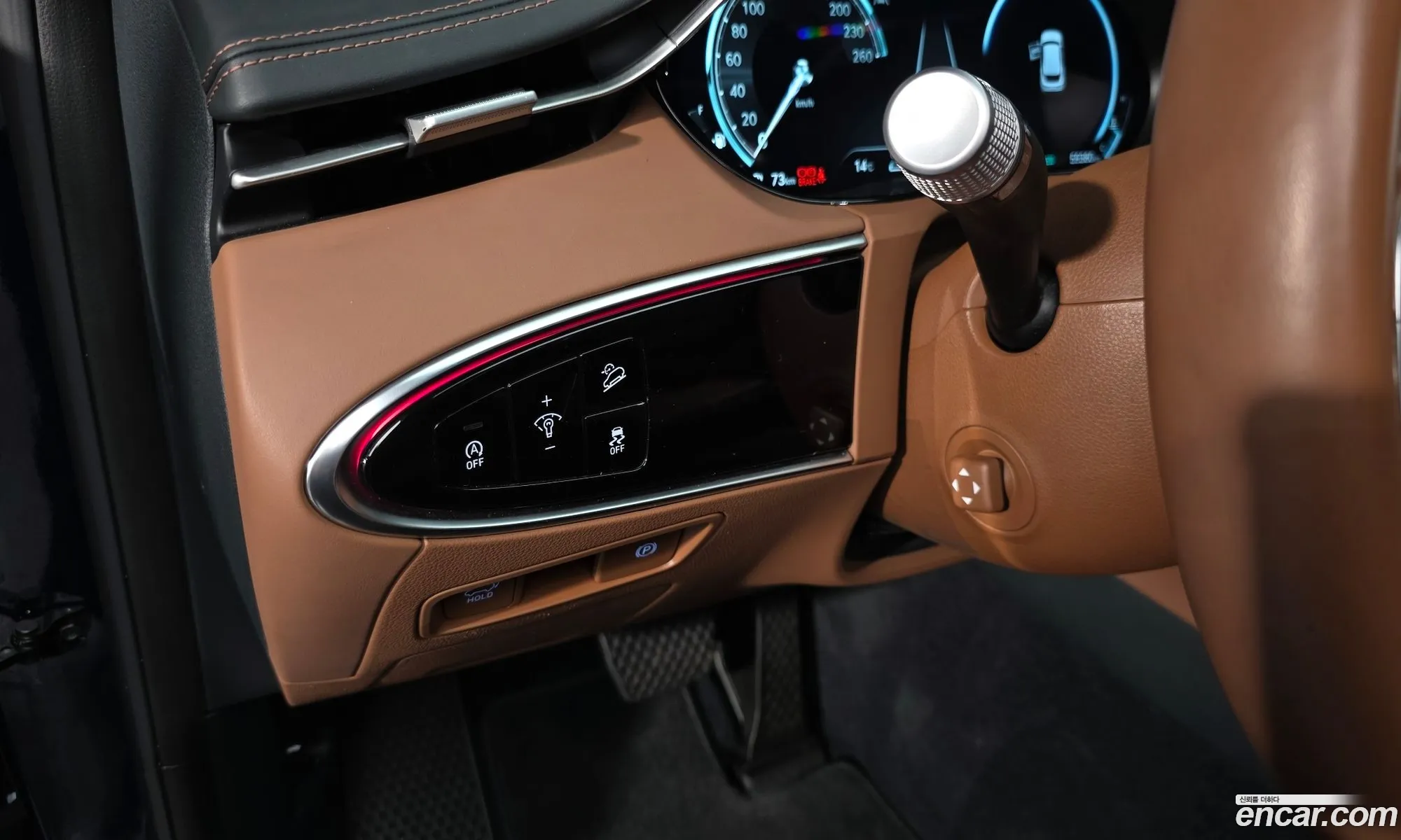 Genesis GV70 2021 — 12