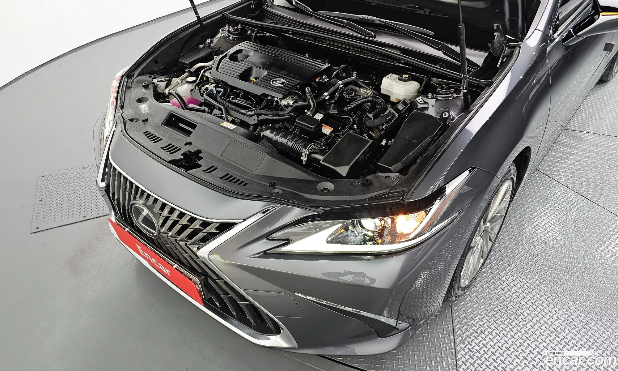 Lexus ES300h 7th Gen 2023 JTHBA1C13P2015878 — 15