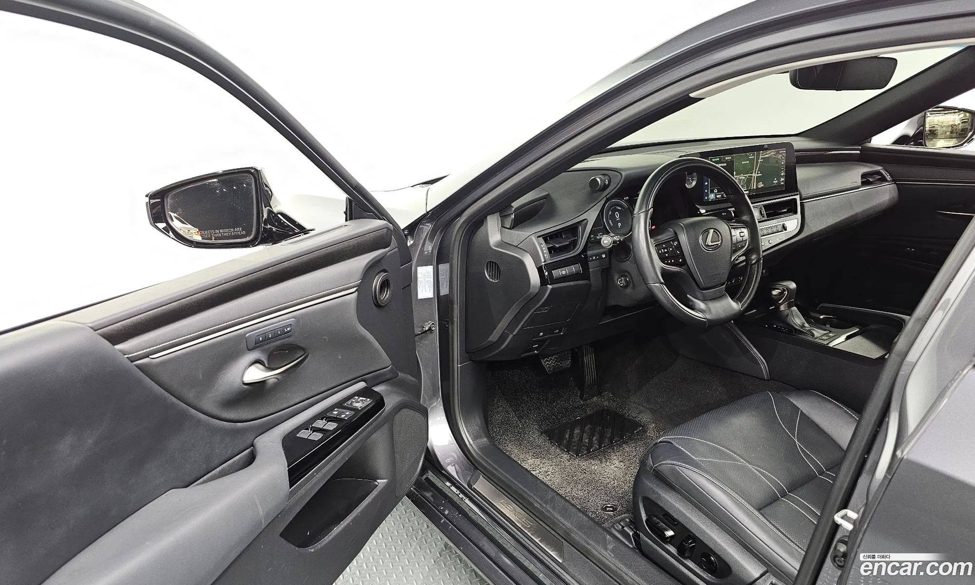 Lexus ES300h 7th Gen 2023 JTHBA1C13P2015878 — 5