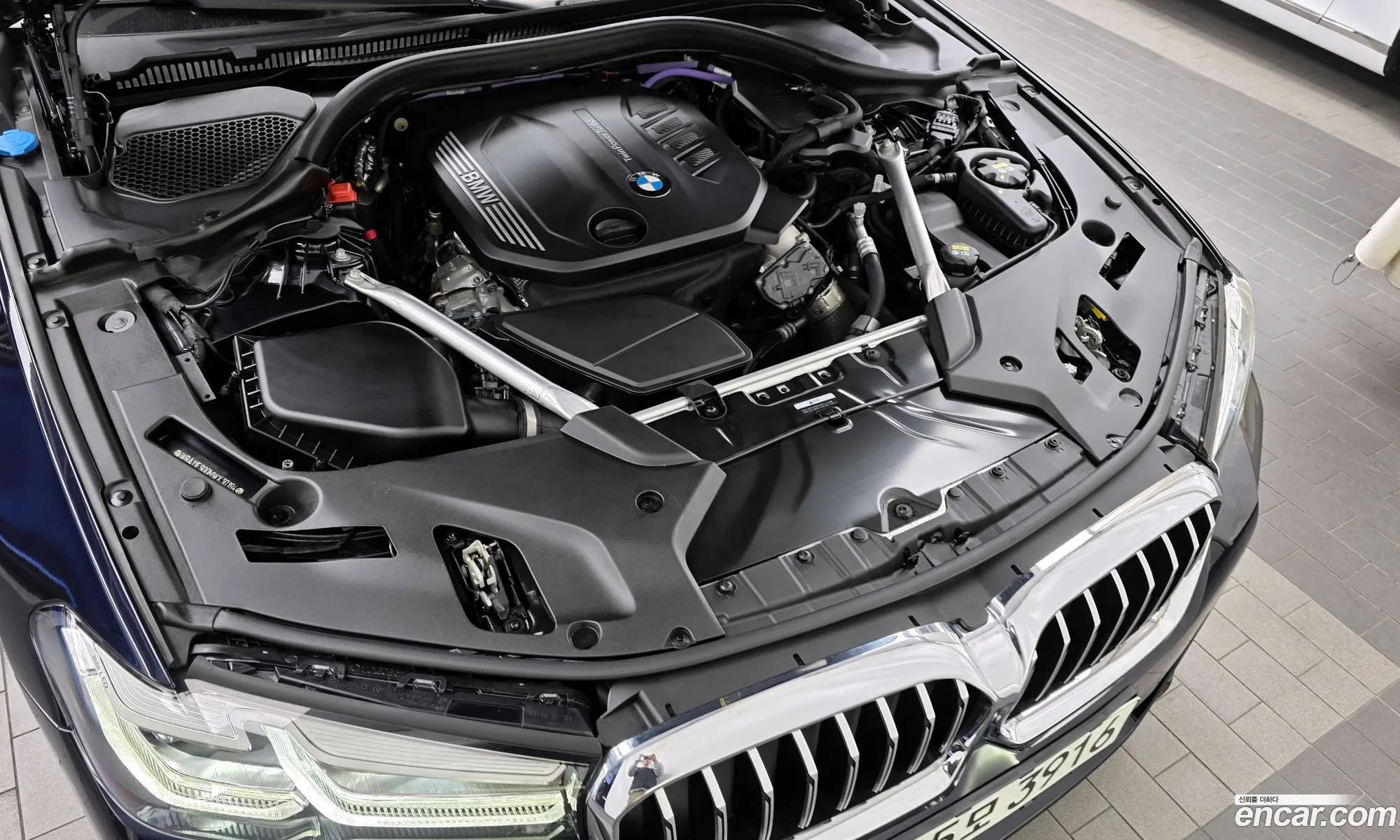 BMW 5 Series 2021 WBA11ES00MWX30194 — 12