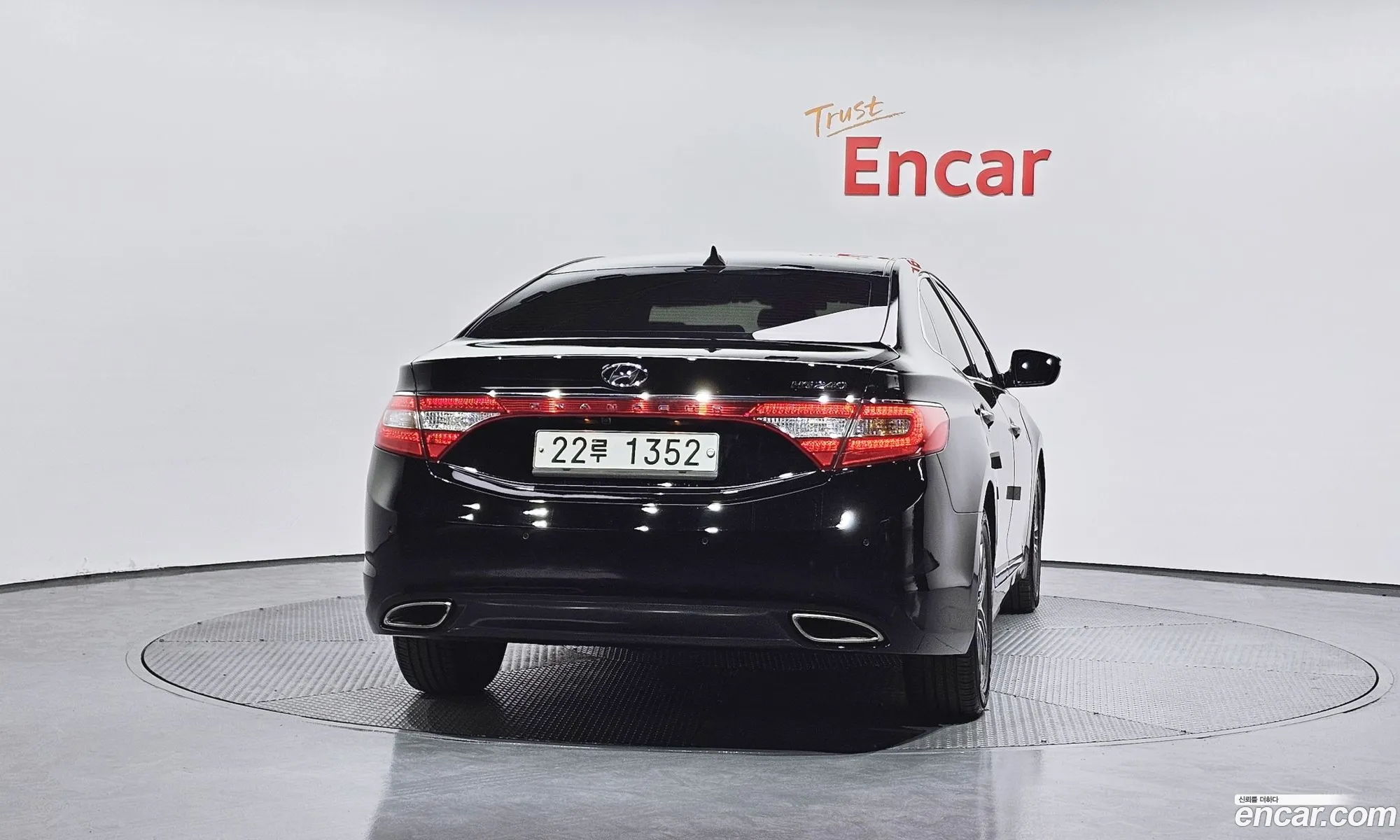 Hyundai Grandeur HG 2014 — 17