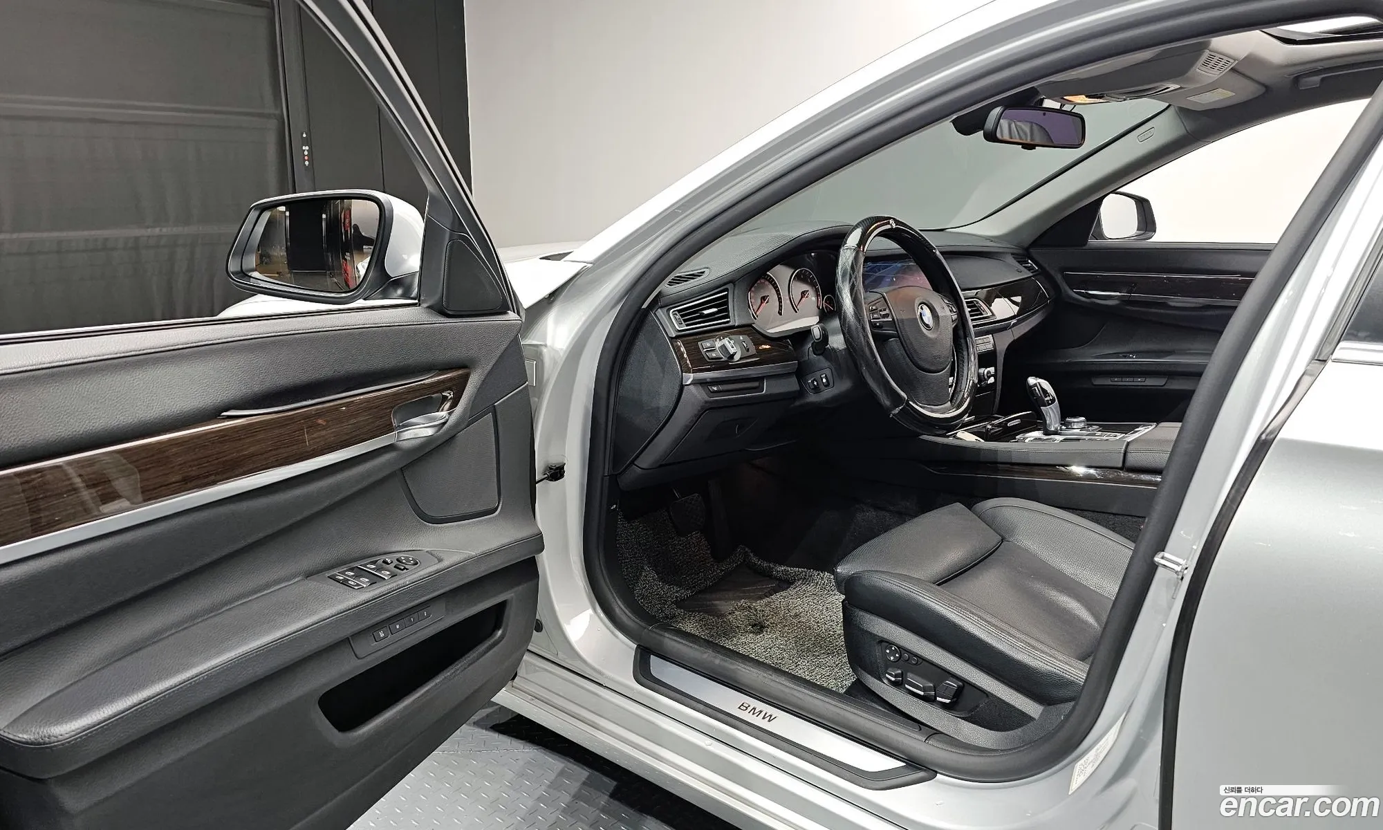 BMW 7 Series 2010 WBAKB4101AC629773 — 9