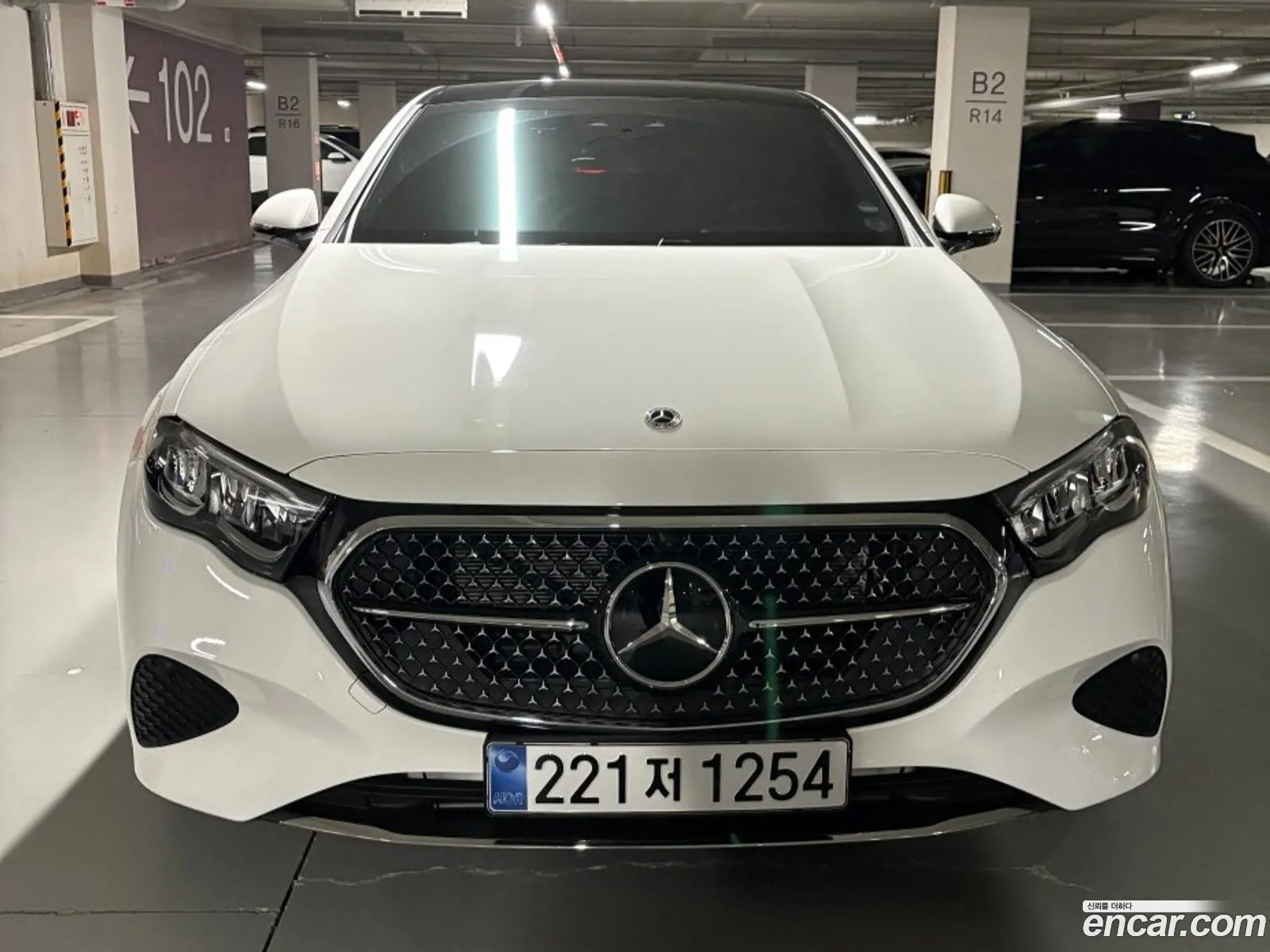 Mercedes-Benz E-Class W214 2025 — 18