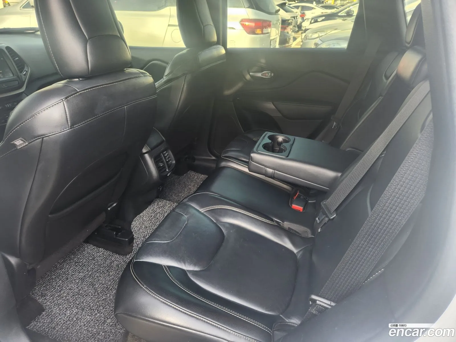 Jeep Cherokee 2015 — 12