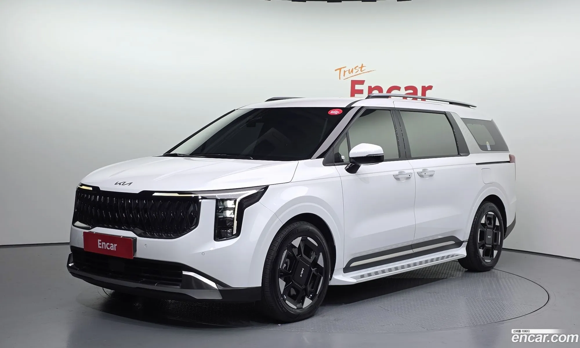 Kia Carnival 2025 — 17