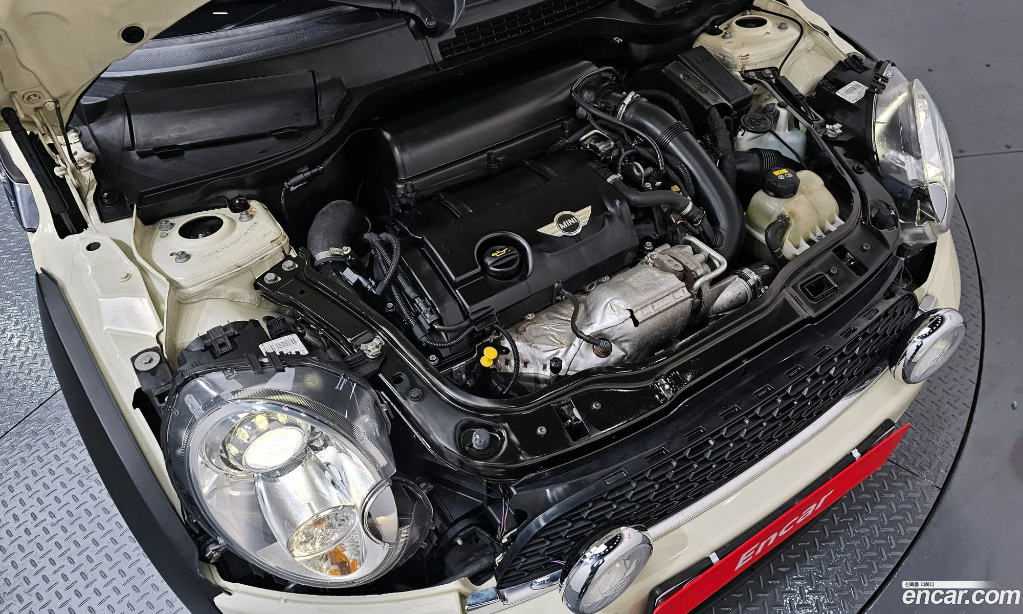 Mini Cooper S Convertible 2015 WMWZP3104FT281582 — 19