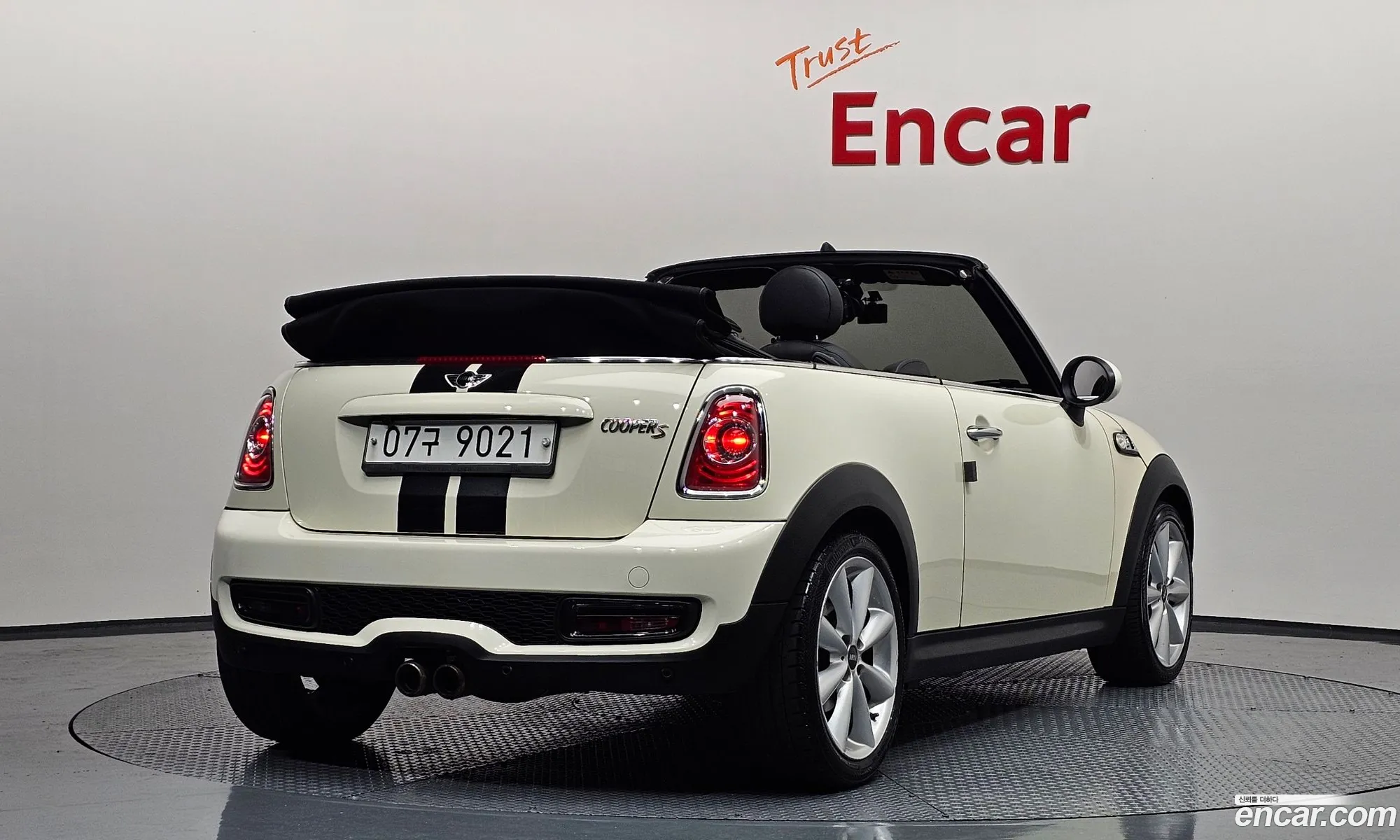 Mini Cooper S Convertible 2015 WMWZP3104FT281582 — 12