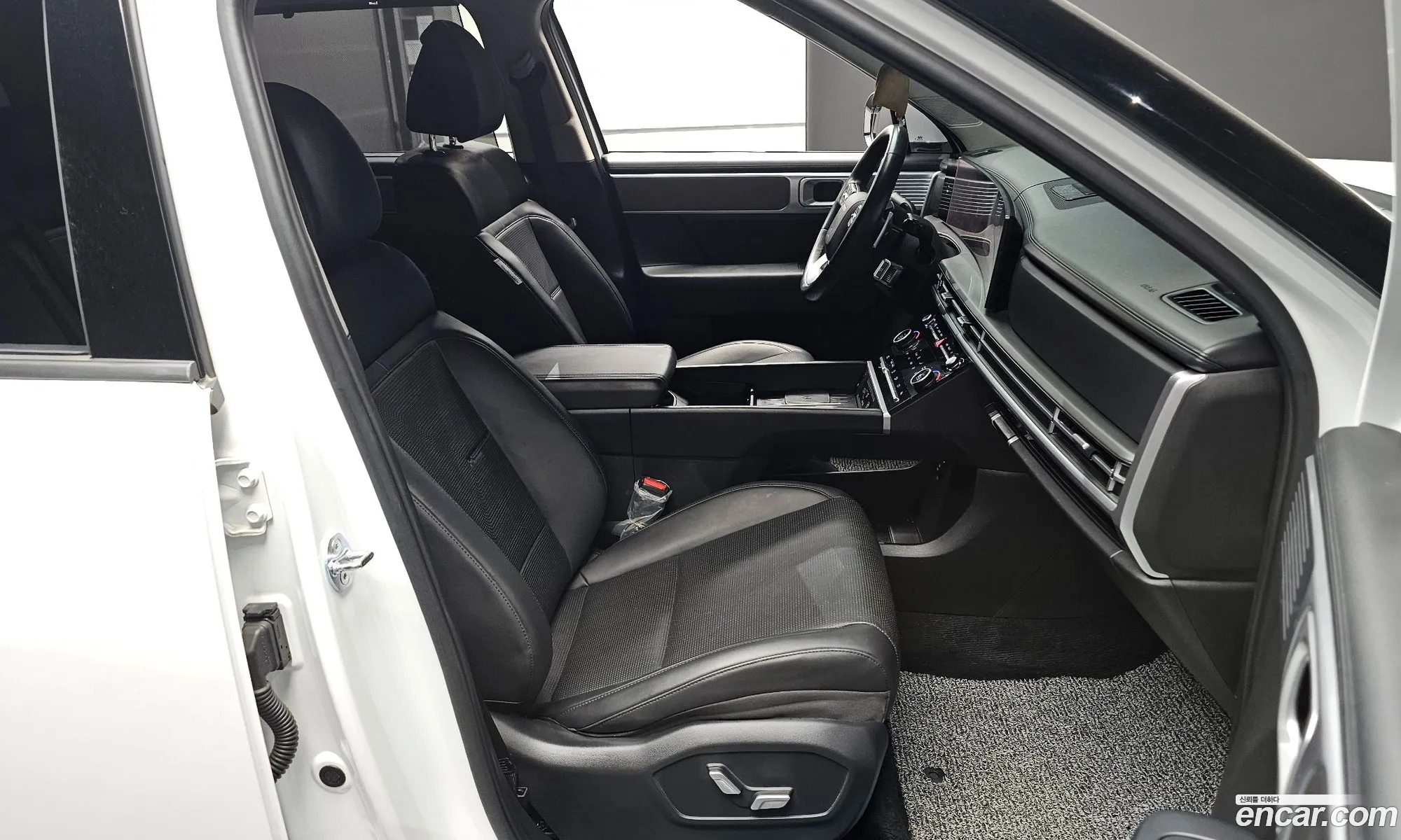 Hyundai Santa Fe 2024 — 2