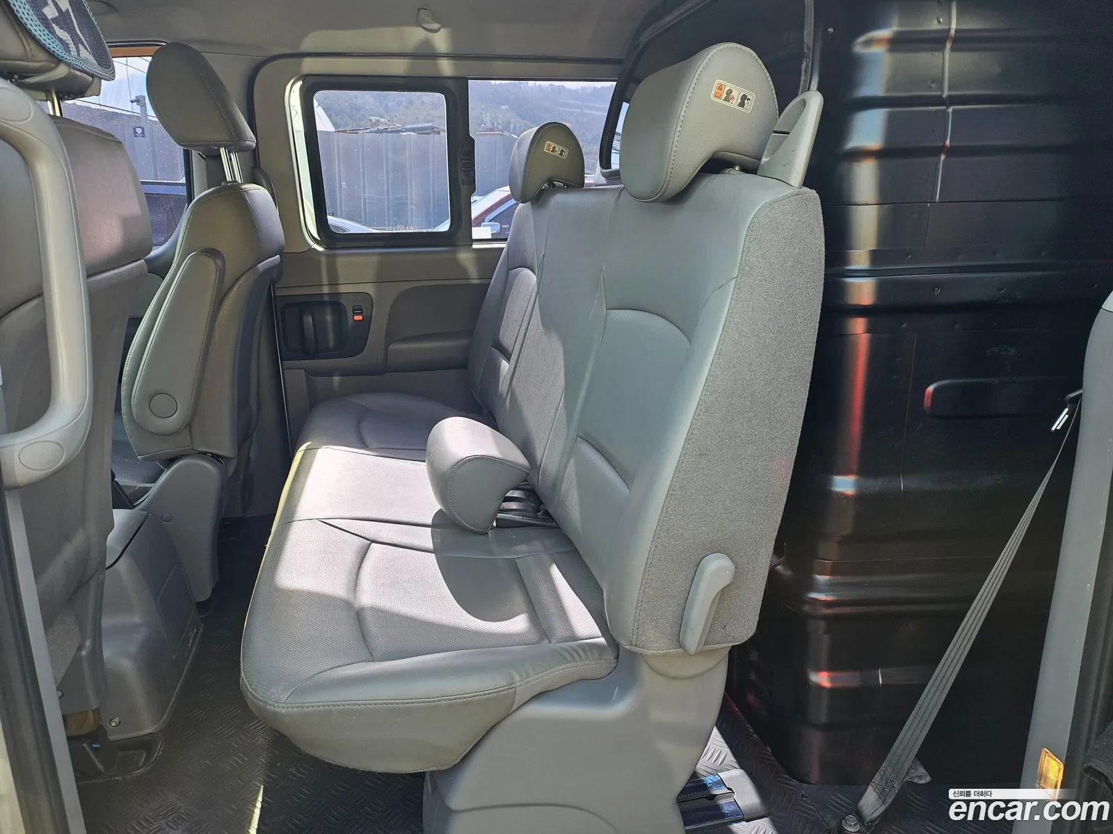 Hyundai Grand Starex 2015 — 19