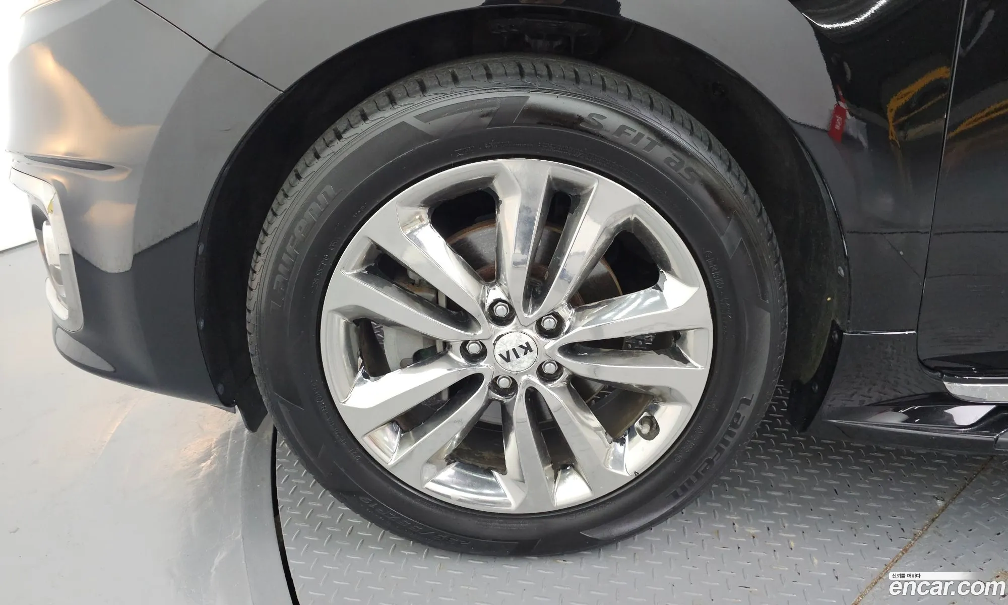 Kia Carnival 2016 — 13