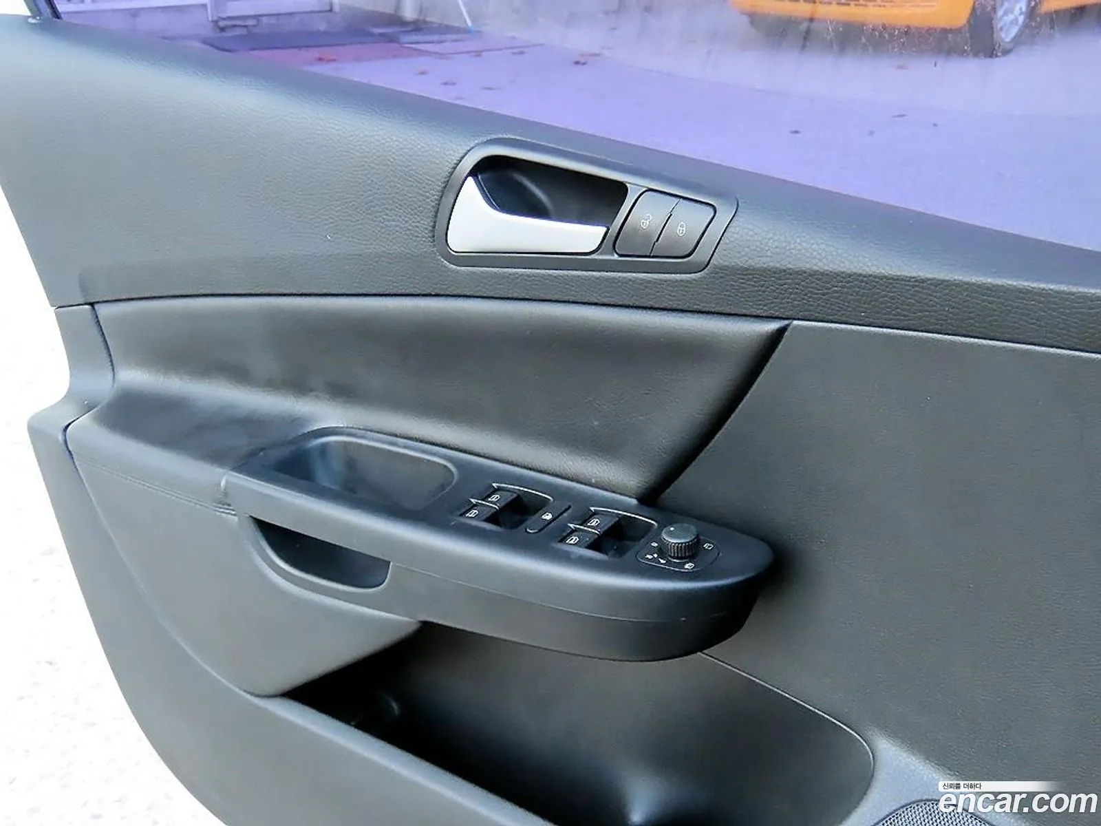 Volkswagen Passat 2009 — 13