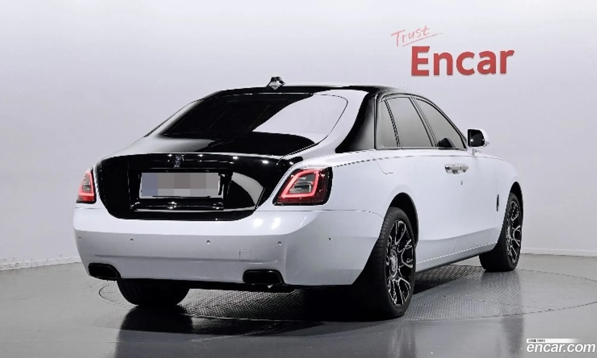Rolls-Royce Ghost 2024 — 7