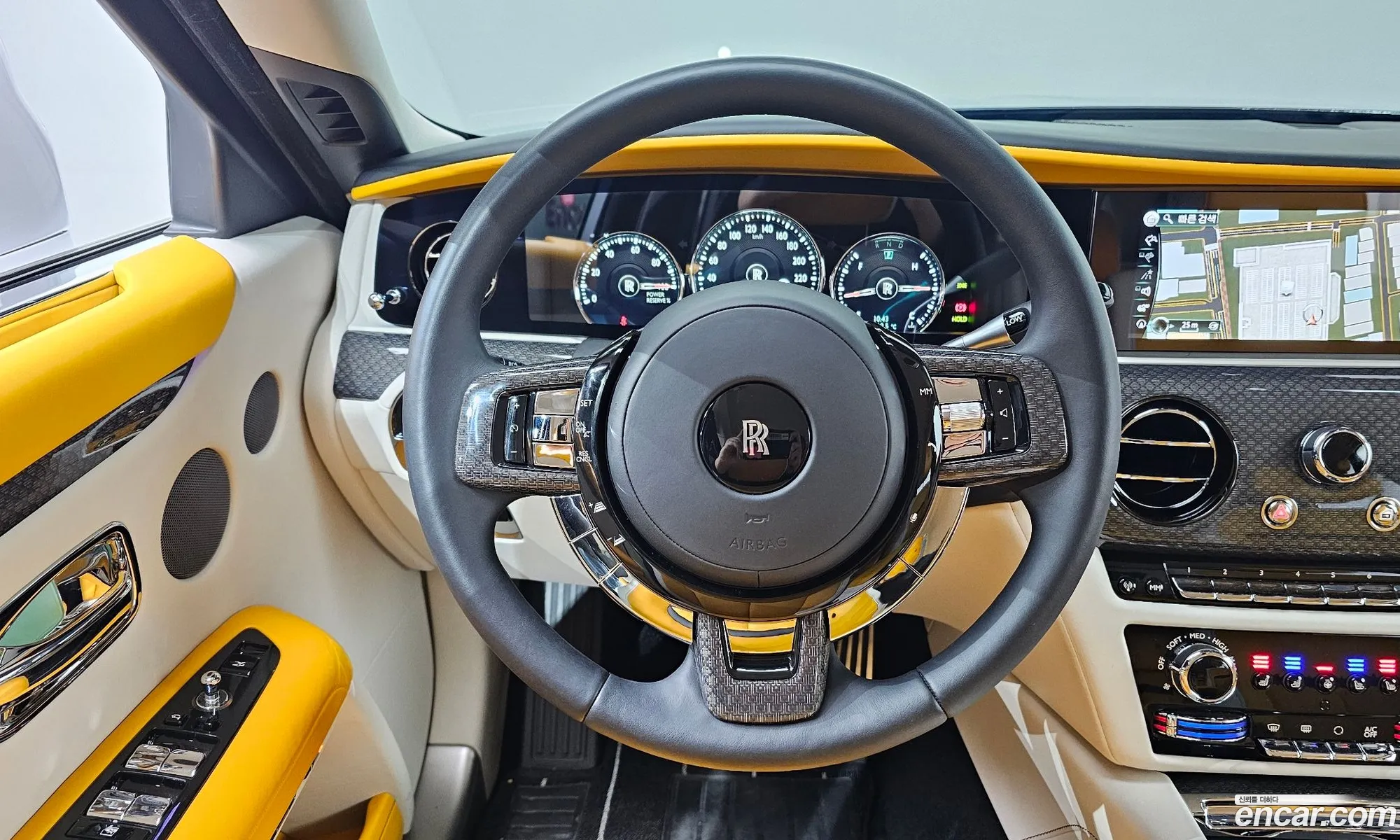 Rolls-Royce Ghost 2024 — 10