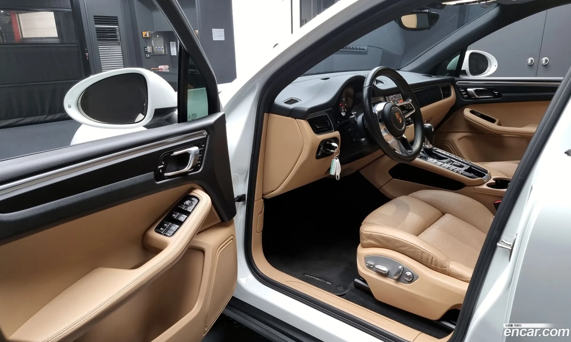 Porsche Macan 2018 WP1AA295XJLB22651 — 9