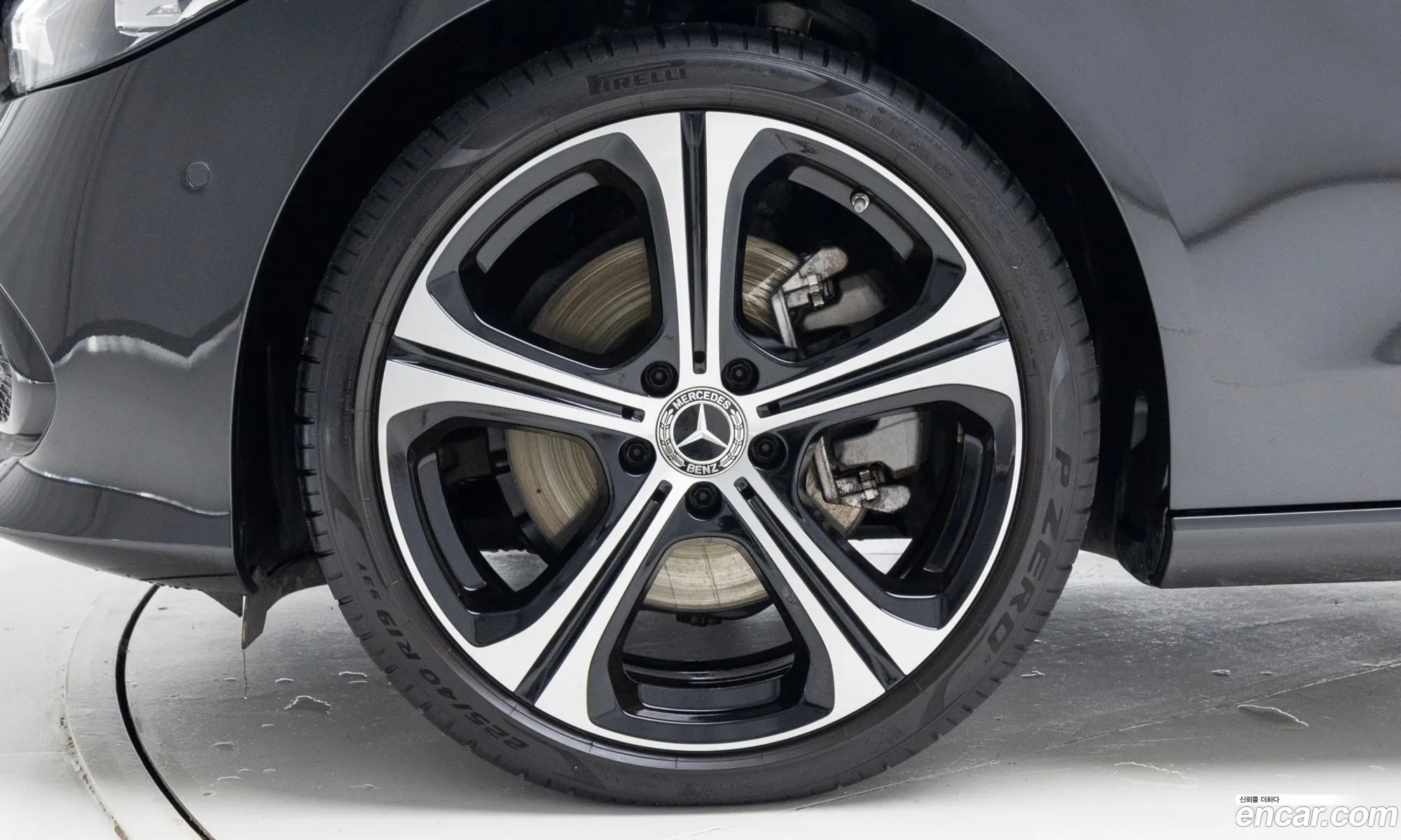 Mercedes-Benz C-Class W206 2023 — 17