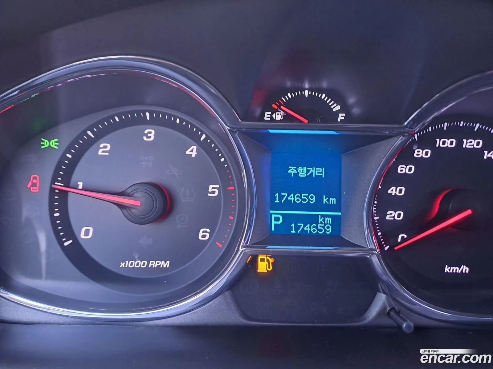 Chevrolet (GM Daewoo) Captiva 2013 — 3