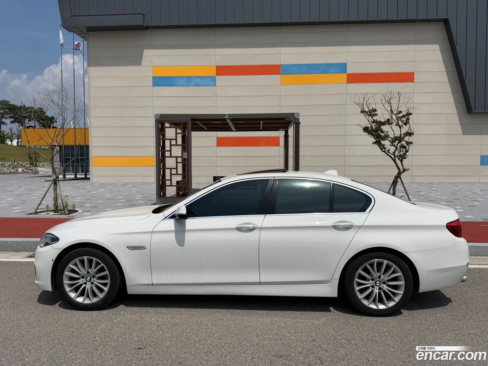 BMW 5 Series 2015 — 8