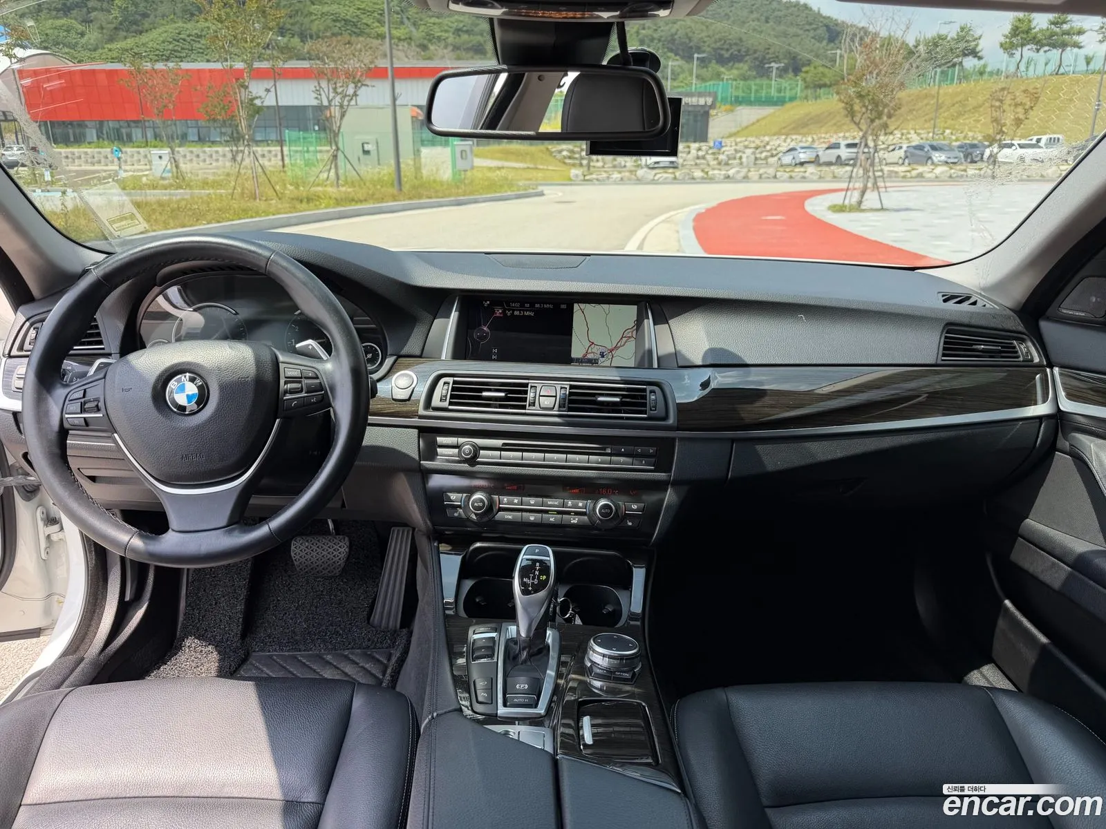 BMW 5 Series 2015 — 20
